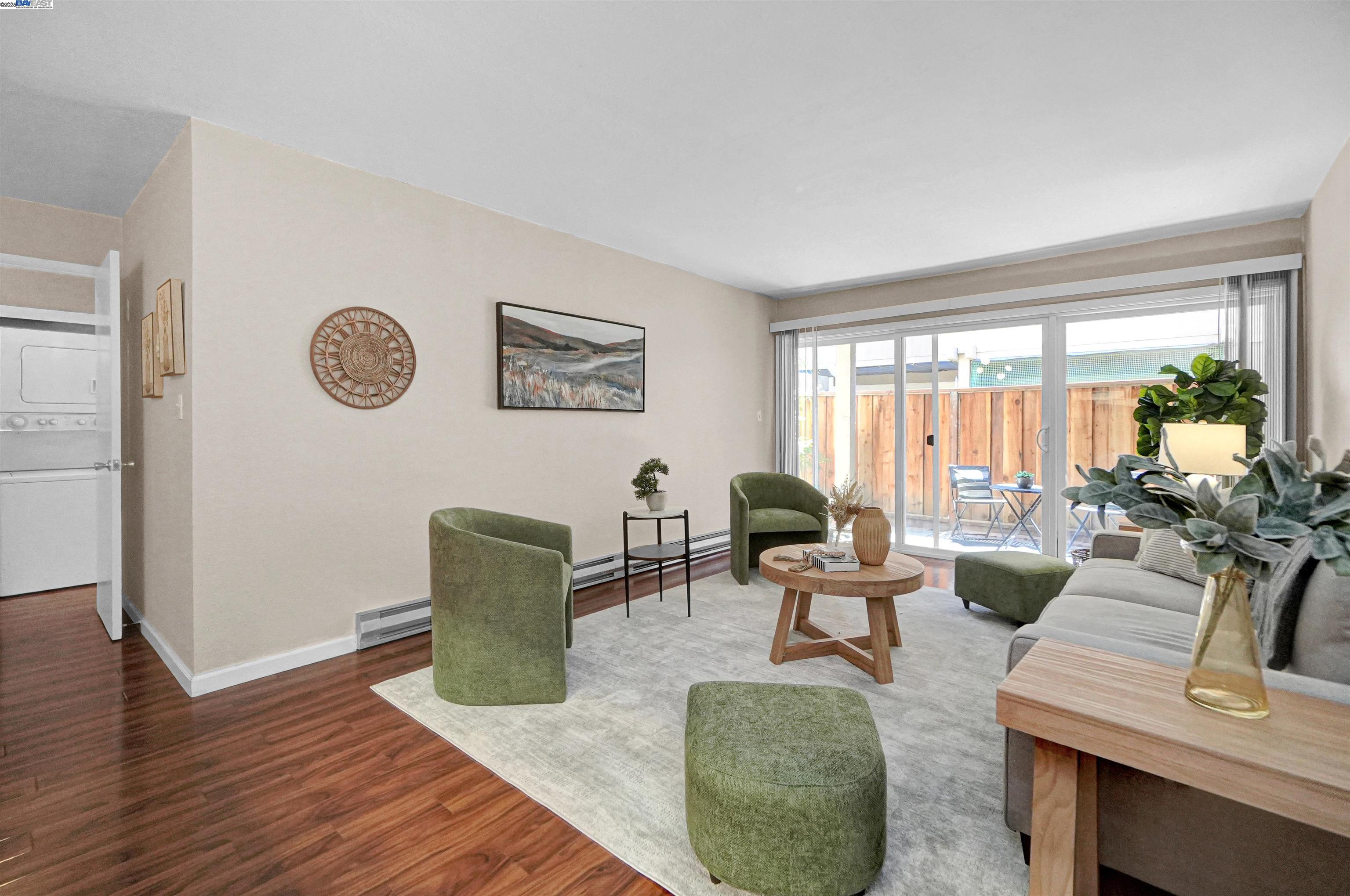 260 Industrial Pkwy # 33, Hayward, California 94544, 1 Bedroom Bedrooms, 3 Rooms Rooms,1 BathroomBathrooms,Residential,For Sale,260 Industrial Pkwy # 33,41106873