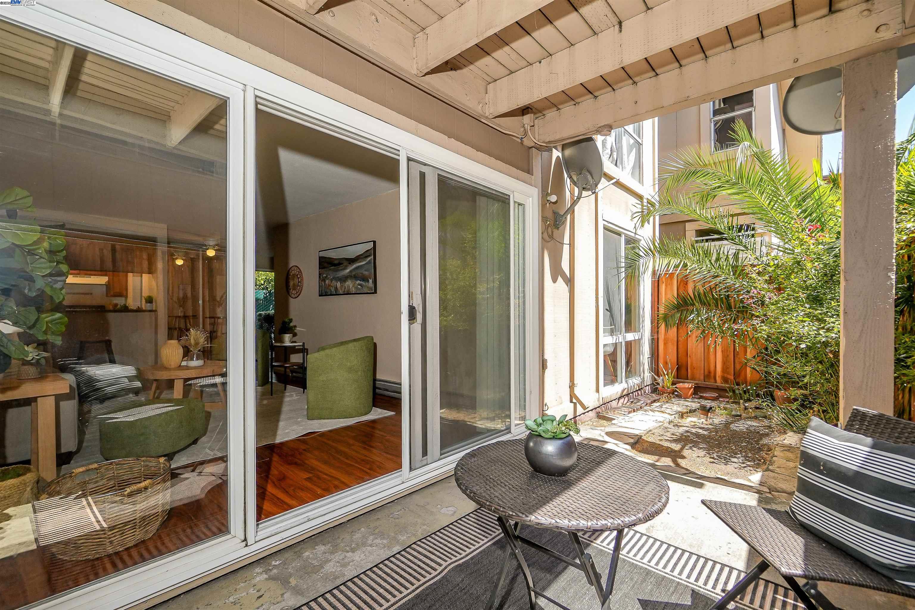 260 Industrial Pkwy # 33, Hayward, California 94544, 1 Bedroom Bedrooms, 3 Rooms Rooms,1 BathroomBathrooms,Residential,For Sale,260 Industrial Pkwy # 33,41106873