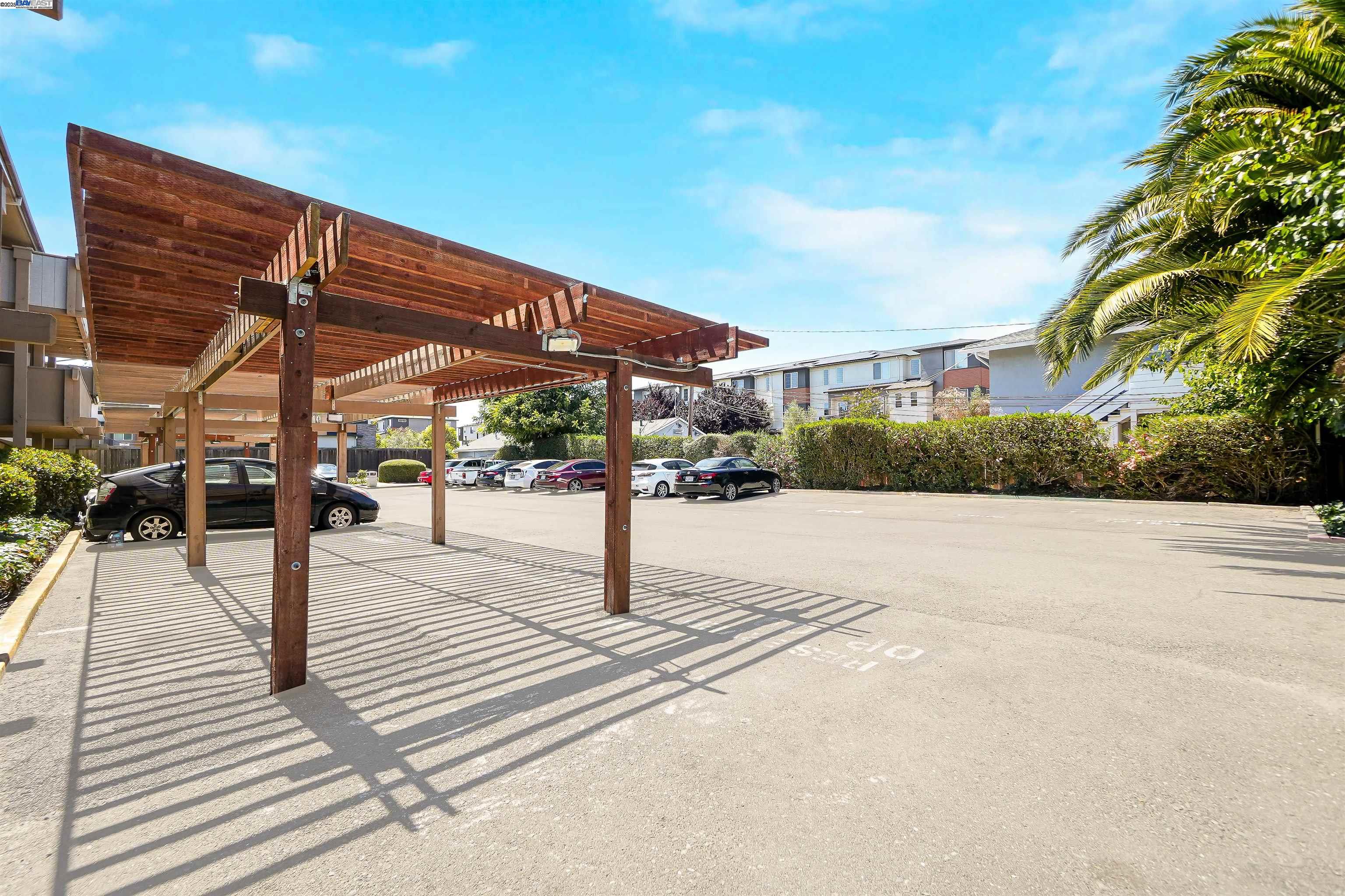 260 Industrial Pkwy # 33, Hayward, California 94544, 1 Bedroom Bedrooms, 3 Rooms Rooms,1 BathroomBathrooms,Residential,For Sale,260 Industrial Pkwy # 33,41106873