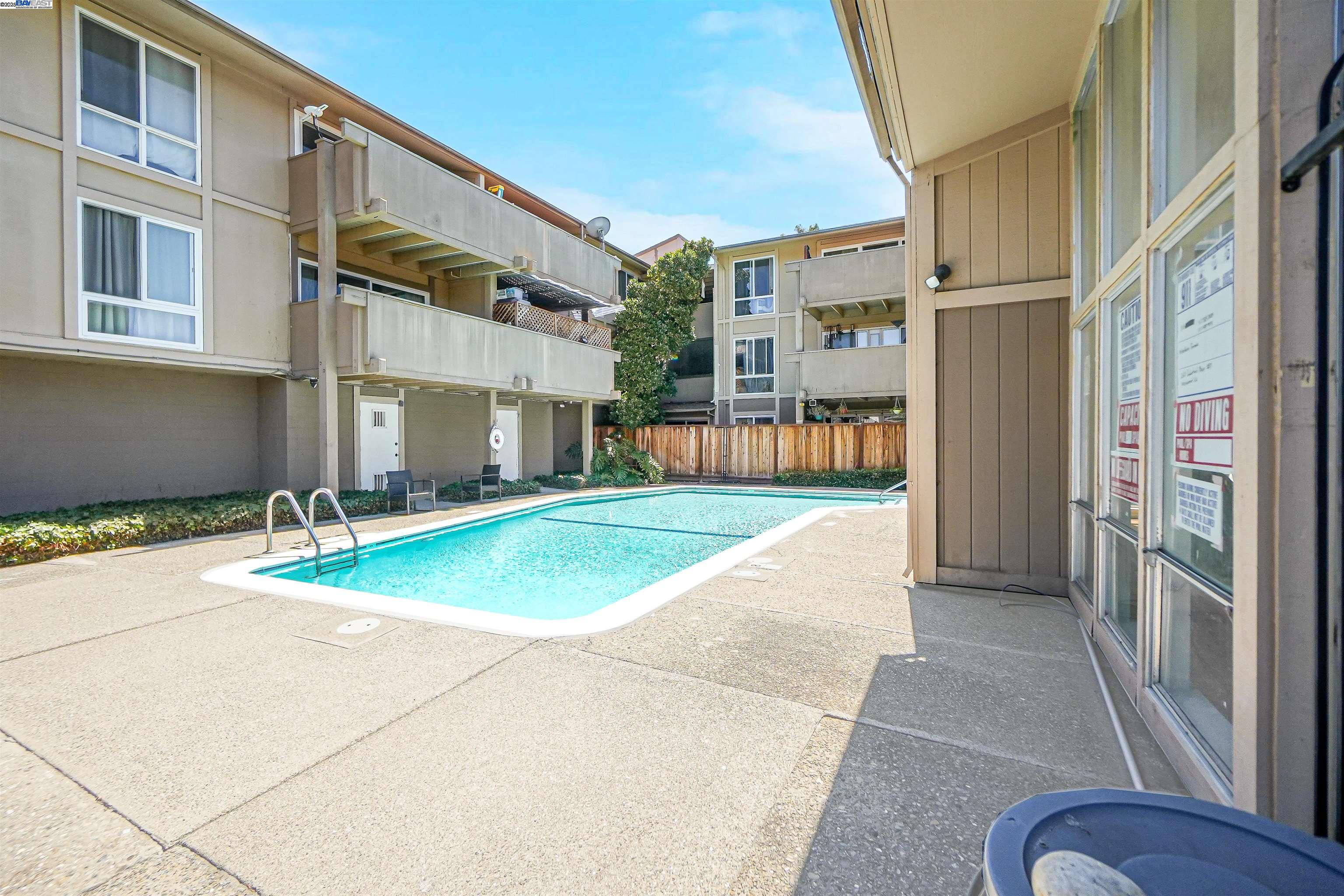 260 Industrial Pkwy # 33, Hayward, California 94544, 1 Bedroom Bedrooms, 3 Rooms Rooms,1 BathroomBathrooms,Residential,For Sale,260 Industrial Pkwy # 33,41106873