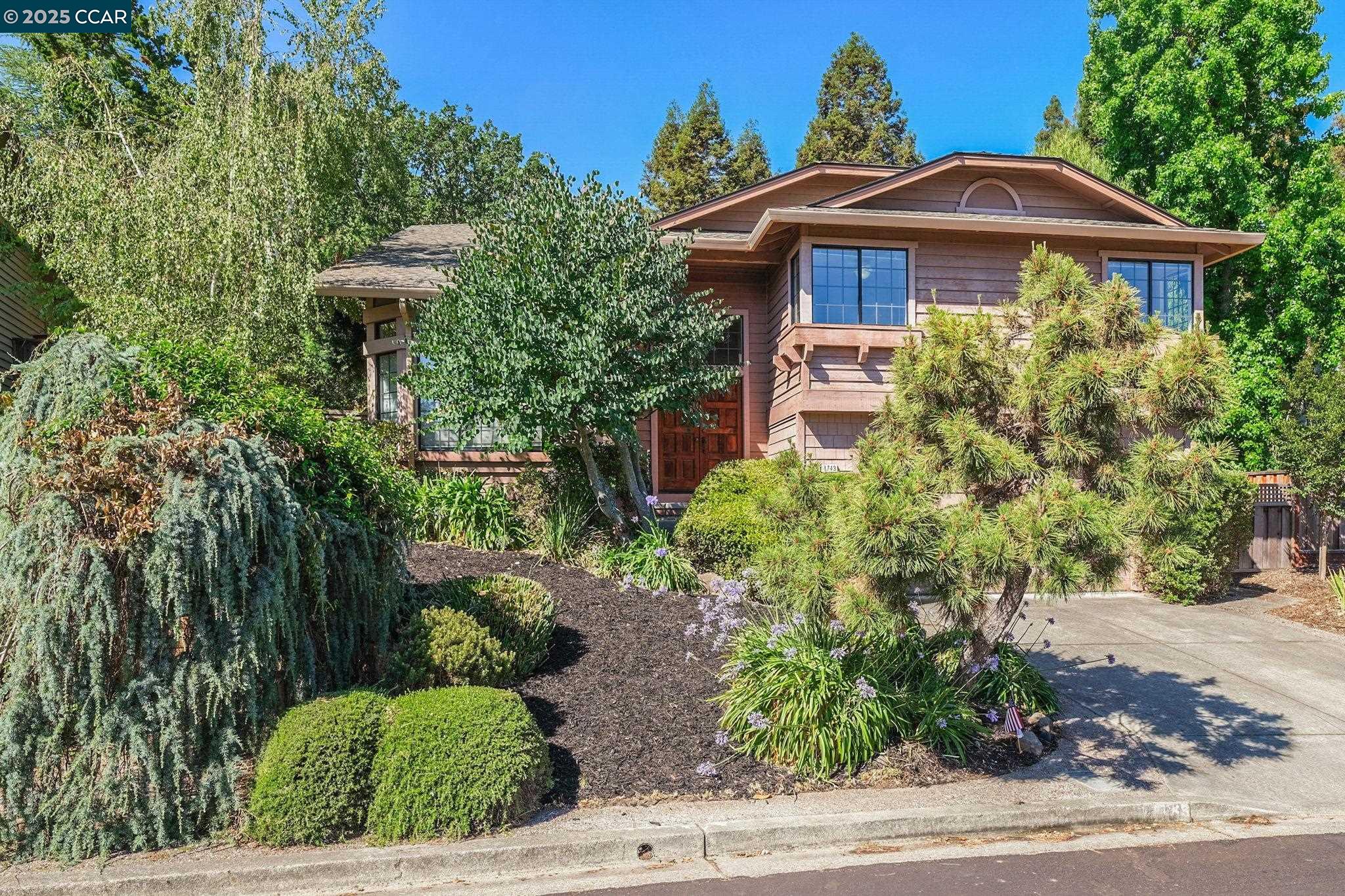 1743 Jeanne Cir, Martinez, California 94553, 4 Bedrooms Bedrooms, 10 Rooms Rooms,2 BathroomsBathrooms,Residential,For Sale,1743 Jeanne Cir,41106874