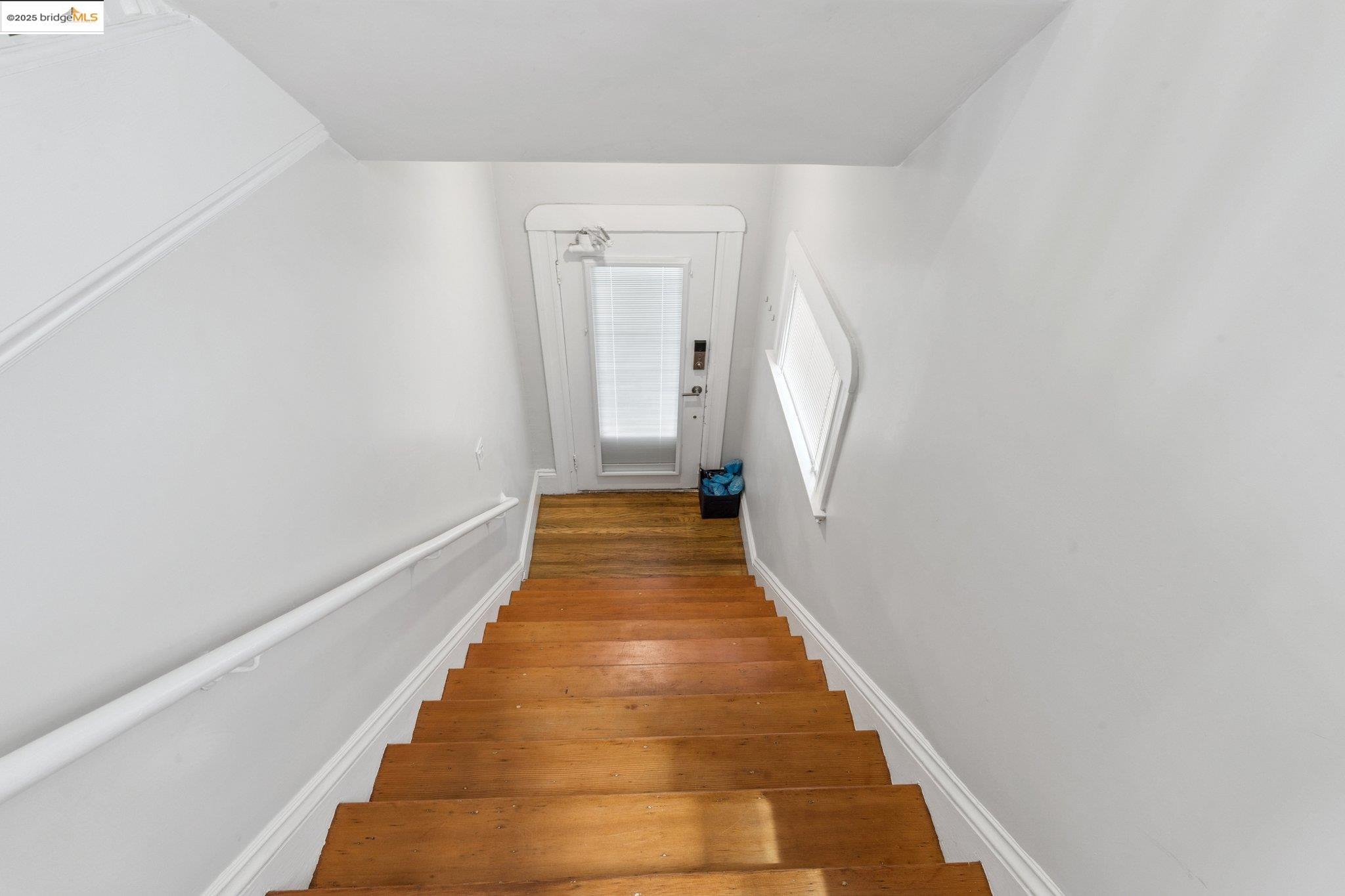314 Hanover Ave, Oakland, California 94606, ,Residential Income,For Sale,314 Hanover Ave,41106878