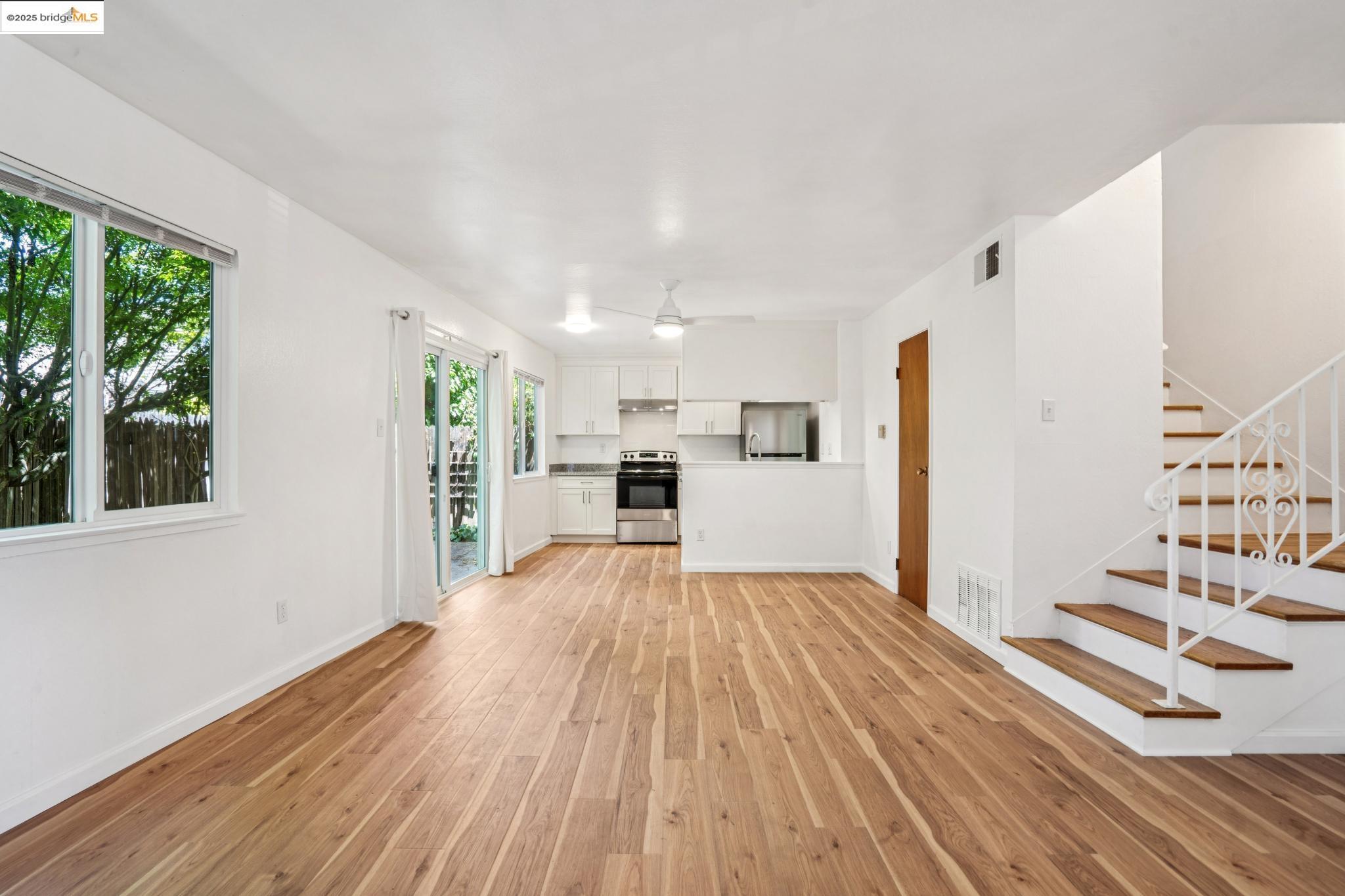 574 66th, Oakland, California 94609, ,Commercial Sale,For Sale,574 66th,41106879