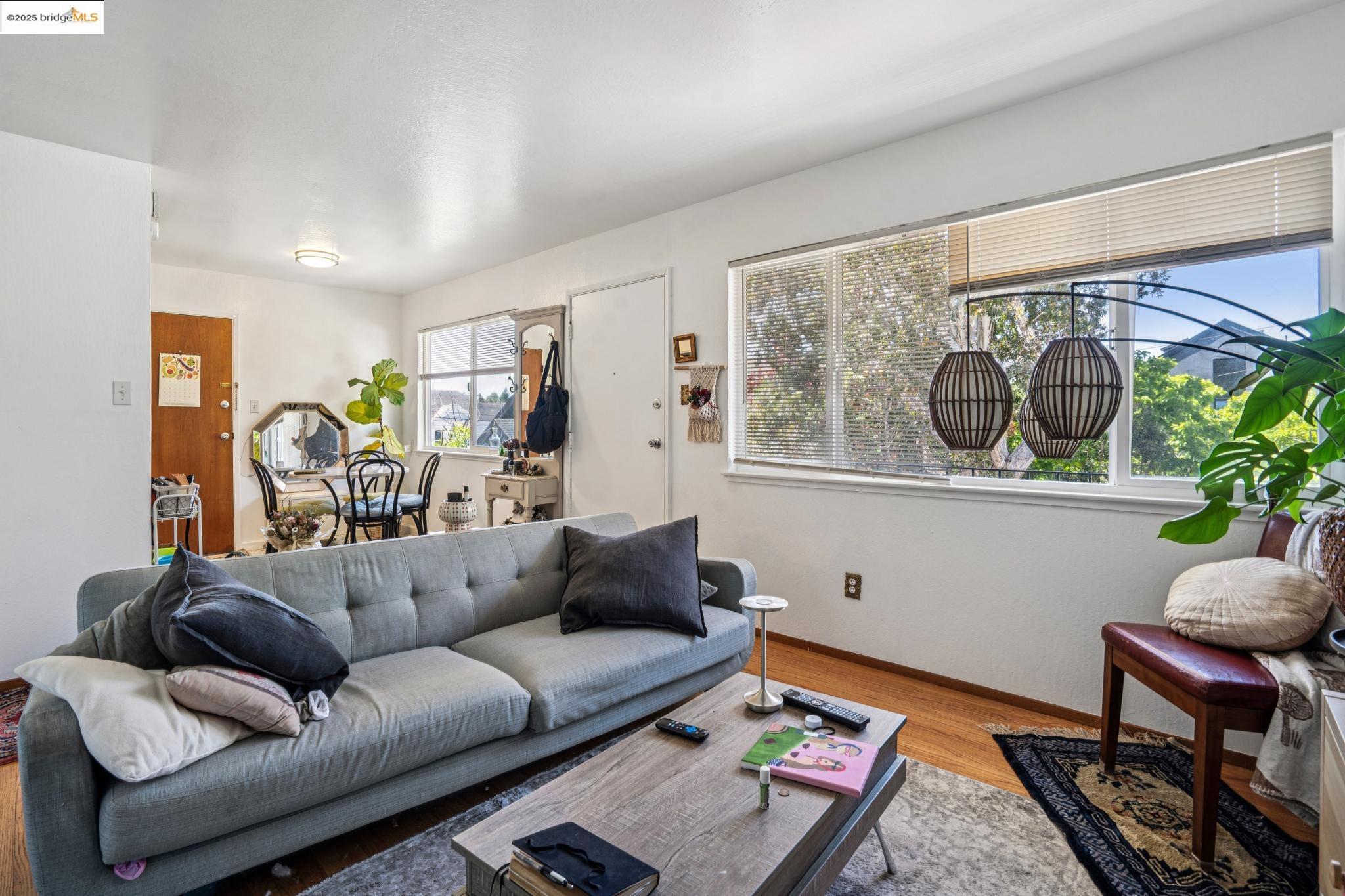 574 66th, Oakland, California 94609, ,Commercial Sale,For Sale,574 66th,41106879