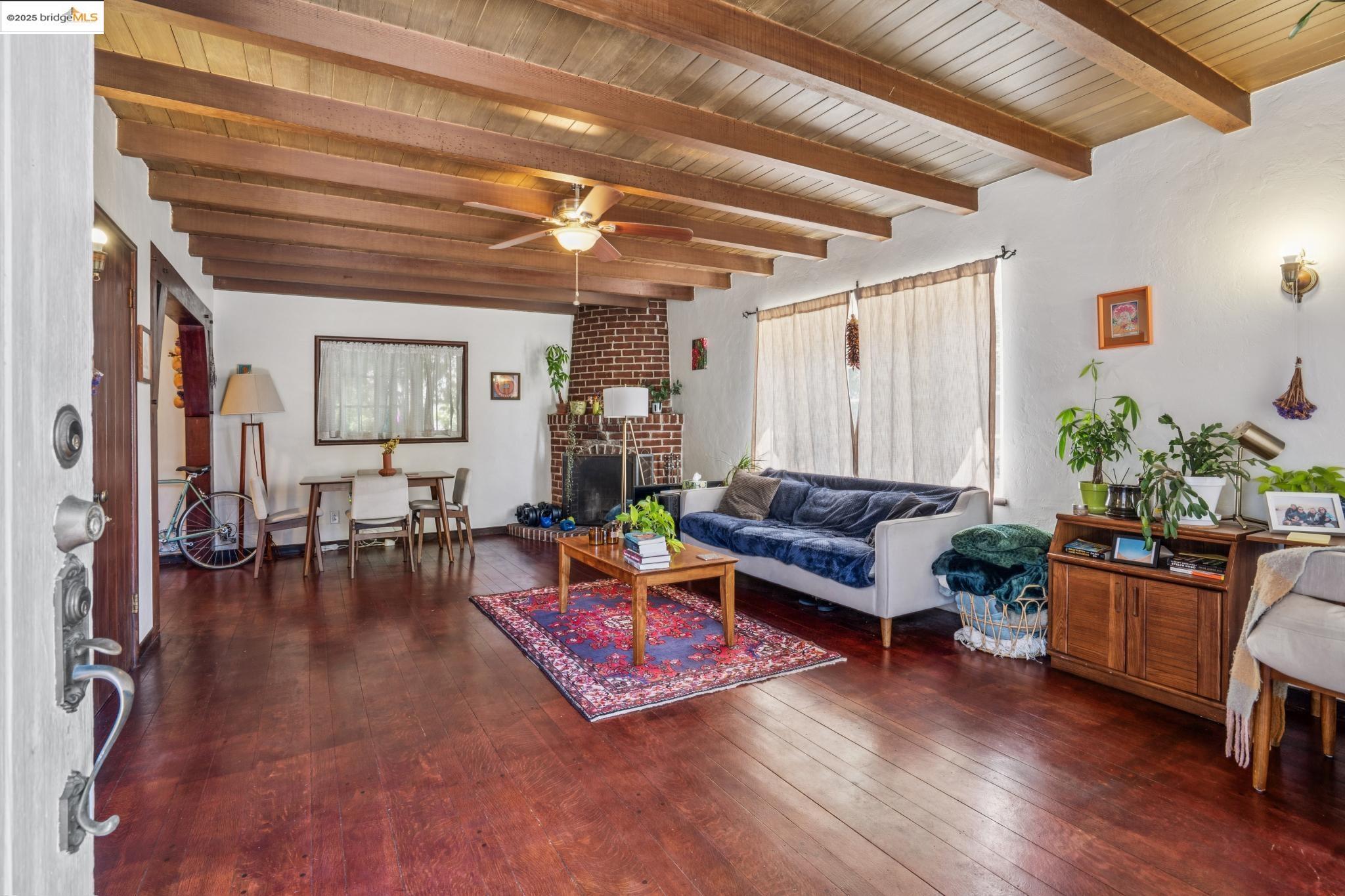 574 66th, Oakland, California 94609, ,Commercial Sale,For Sale,574 66th,41106879