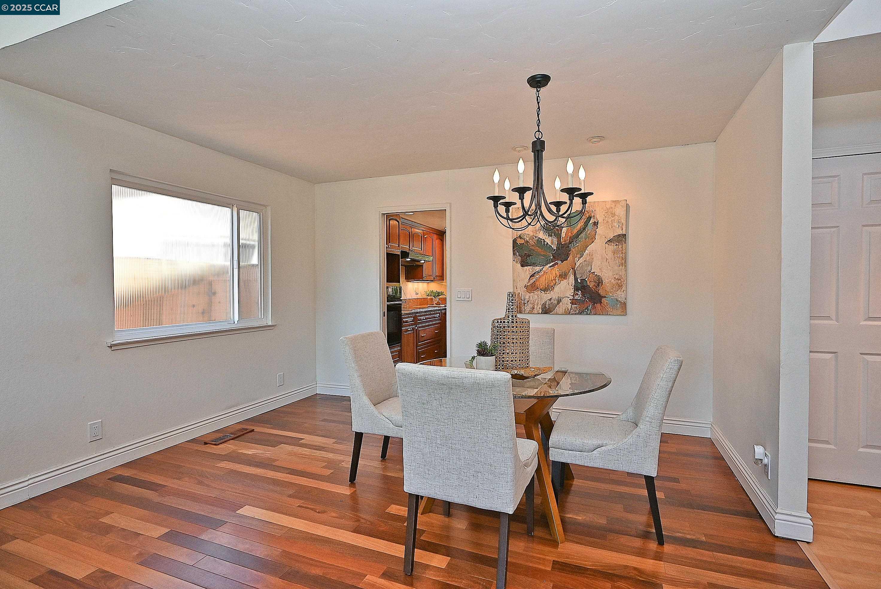 Detail Gallery Image 12 of 42 For 5091 Saint Celestine Ct, Concord,  CA 94521 - 4 Beds | 2/1 Baths