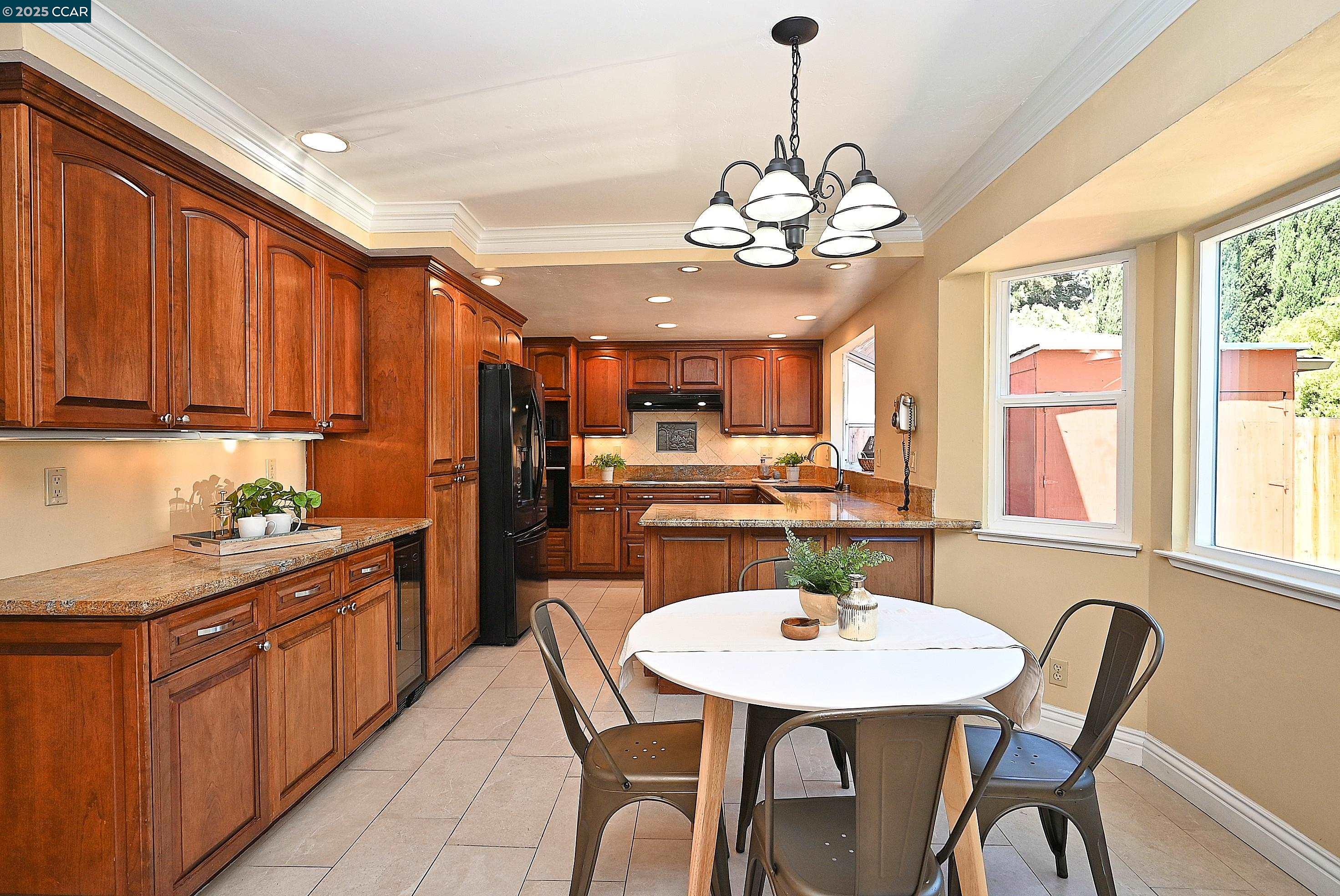 Detail Gallery Image 18 of 42 For 5091 Saint Celestine Ct, Concord,  CA 94521 - 4 Beds | 2/1 Baths
