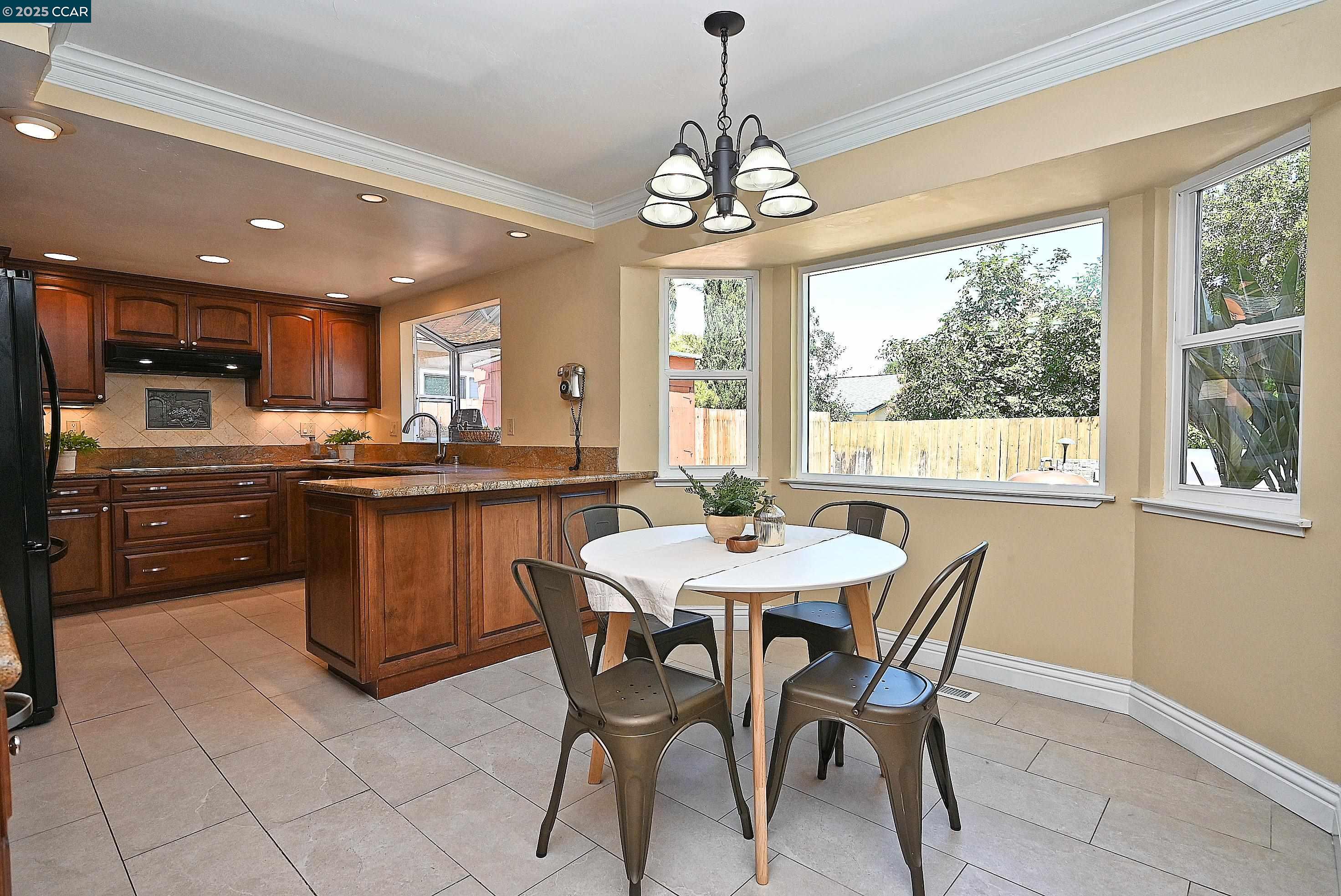 Detail Gallery Image 19 of 42 For 5091 Saint Celestine Ct, Concord,  CA 94521 - 4 Beds | 2/1 Baths