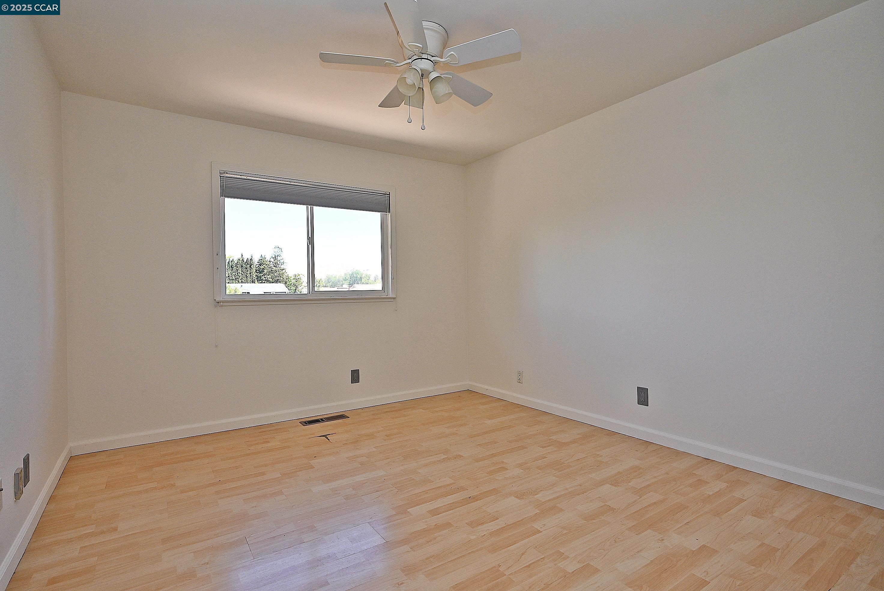 Detail Gallery Image 28 of 42 For 5091 Saint Celestine Ct, Concord,  CA 94521 - 4 Beds | 2/1 Baths