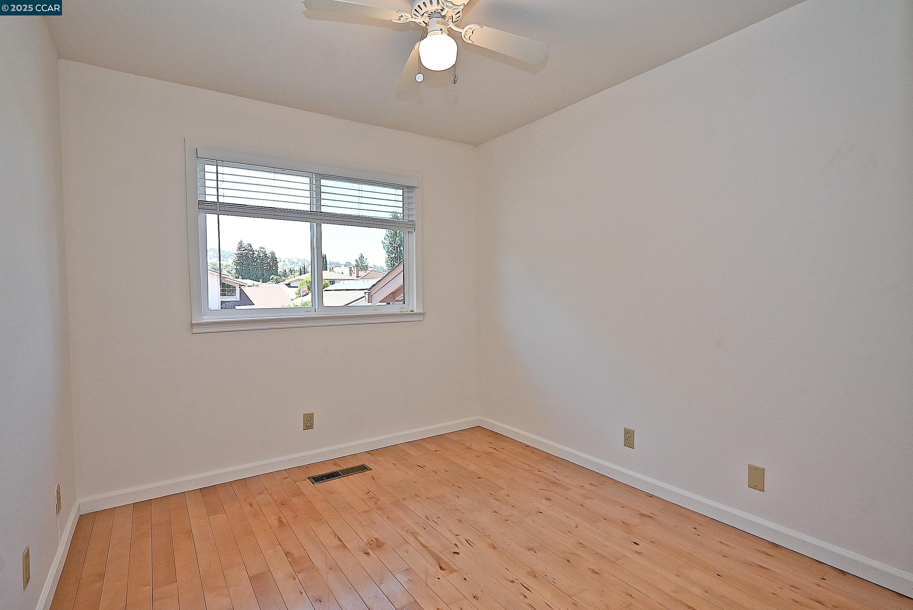 Detail Gallery Image 30 of 42 For 5091 Saint Celestine Ct, Concord,  CA 94521 - 4 Beds | 2/1 Baths