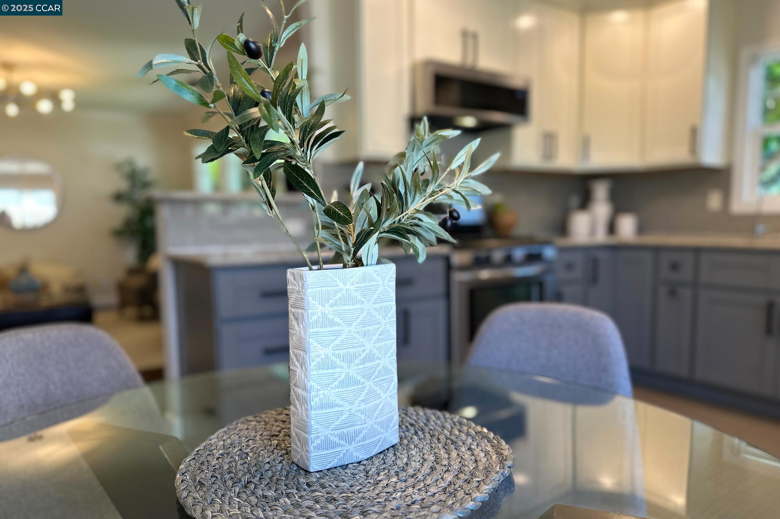 1818 Granada Dr, Concord, California 94519, 4 Bedrooms Bedrooms, 8 Rooms Rooms,2 BathroomsBathrooms,Residential,For Sale,1818 Granada Dr,41106882