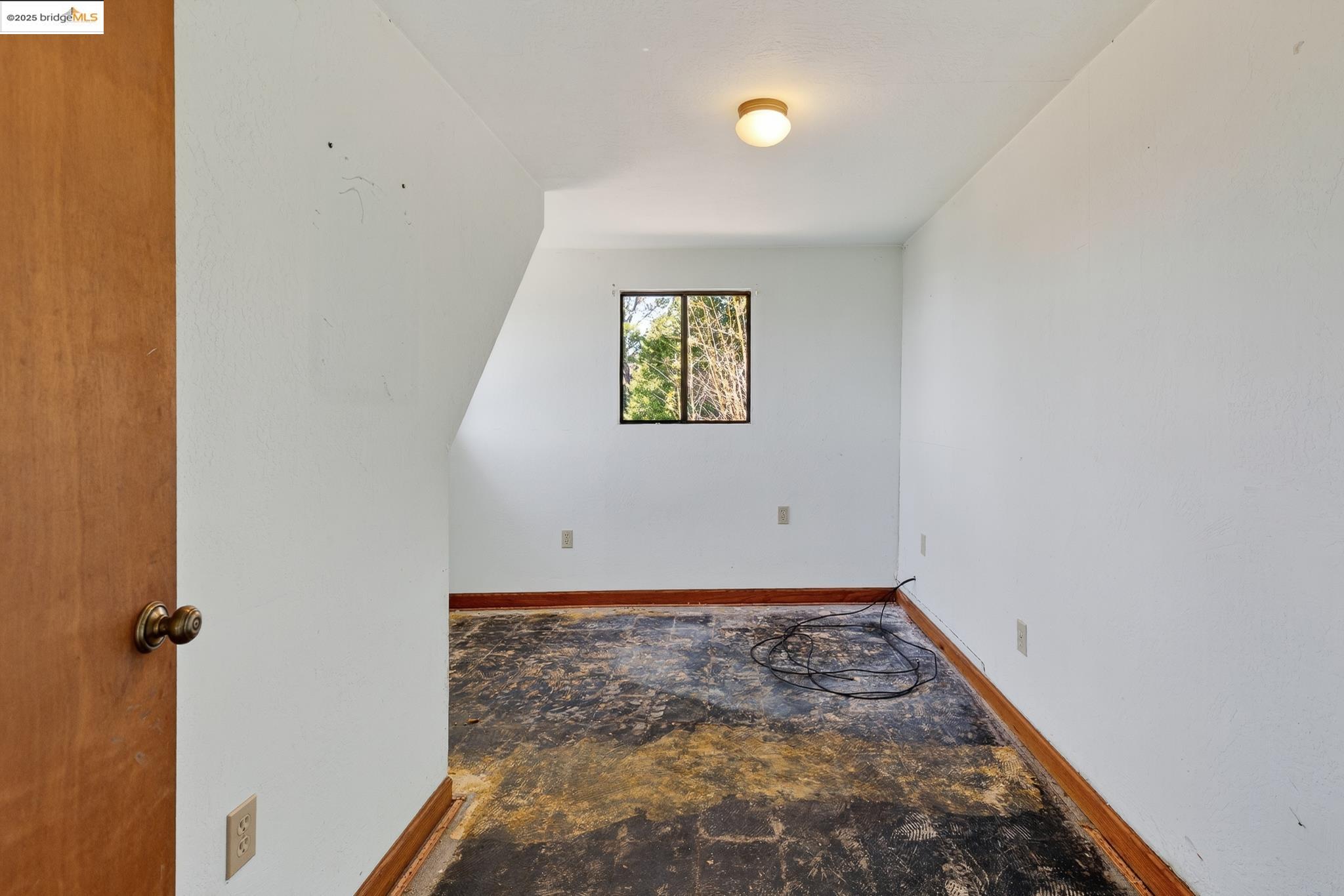 237 Taurus Ave., Oakland, California 94611, 2 Bedrooms Bedrooms, 4 Rooms Rooms,1 BathroomBathrooms,Residential,For Sale,237 Taurus Ave.,41106888