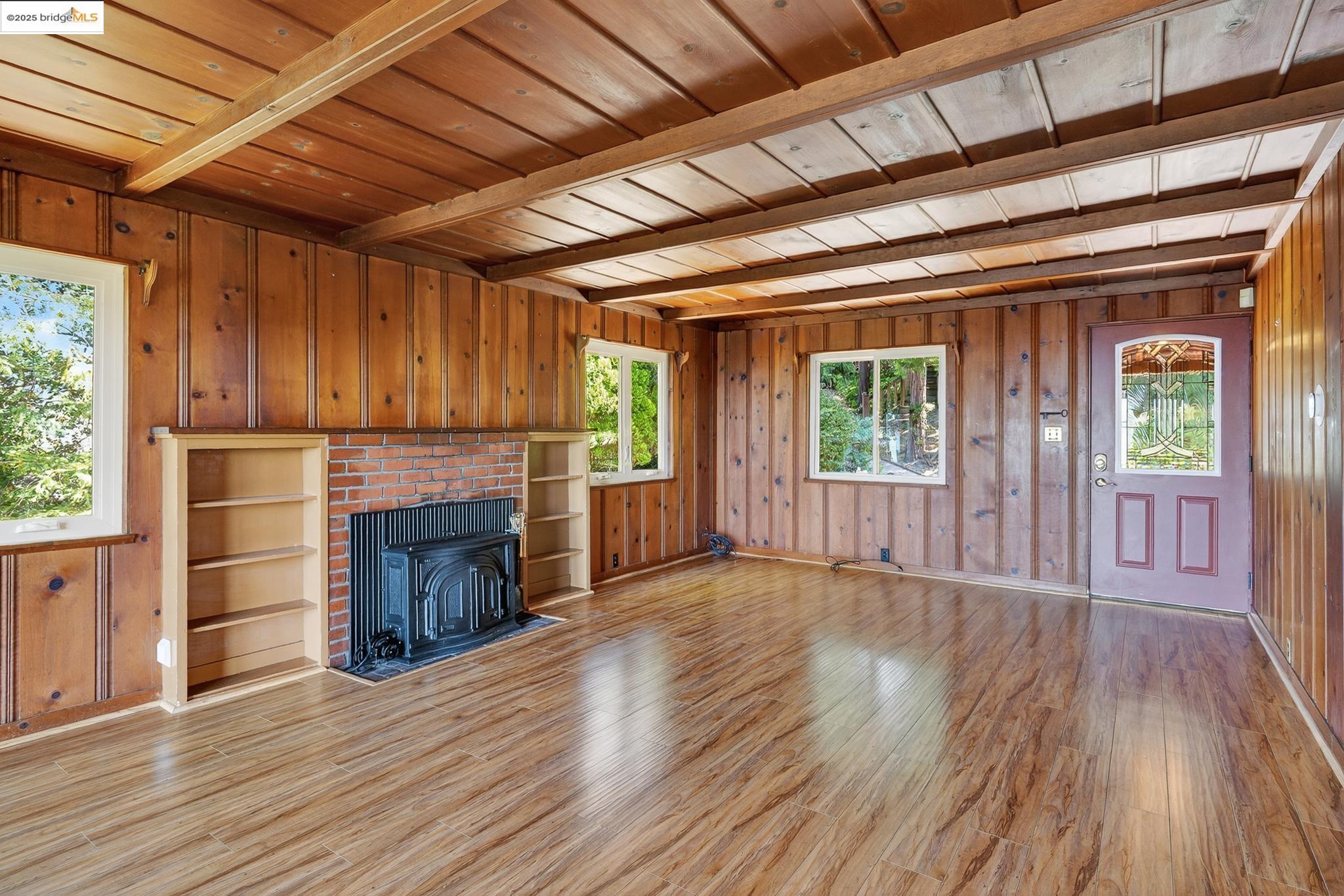 237 Taurus Ave., Oakland, California 94611, 2 Bedrooms Bedrooms, 4 Rooms Rooms,1 BathroomBathrooms,Residential,For Sale,237 Taurus Ave.,41106888
