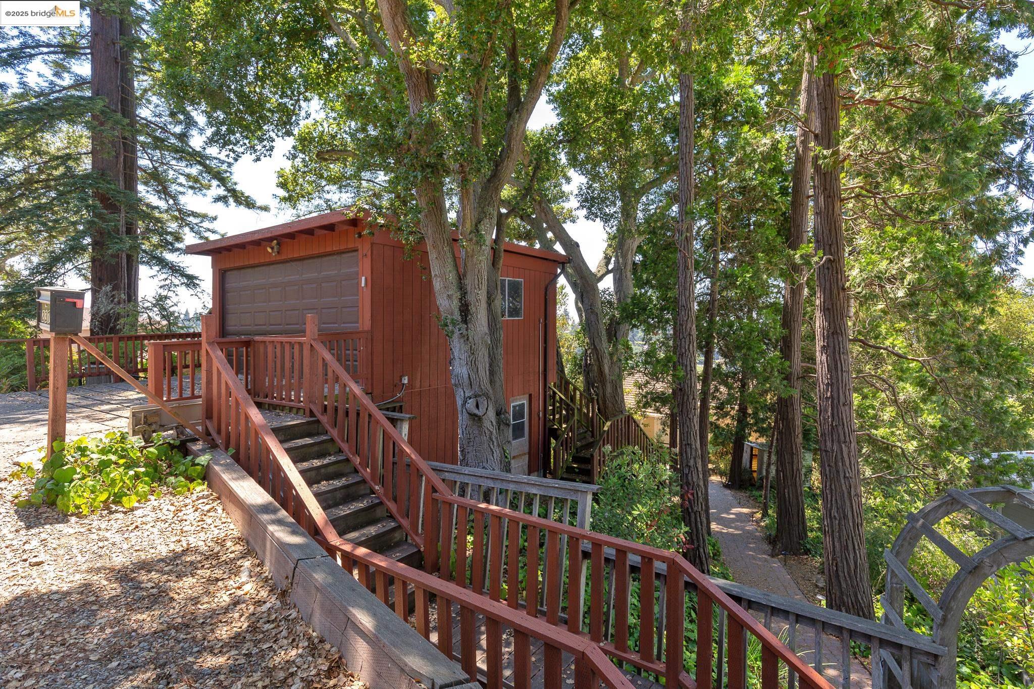 237 Taurus Ave., Oakland, California 94611, 2 Bedrooms Bedrooms, 4 Rooms Rooms,1 BathroomBathrooms,Residential,For Sale,237 Taurus Ave.,41106888