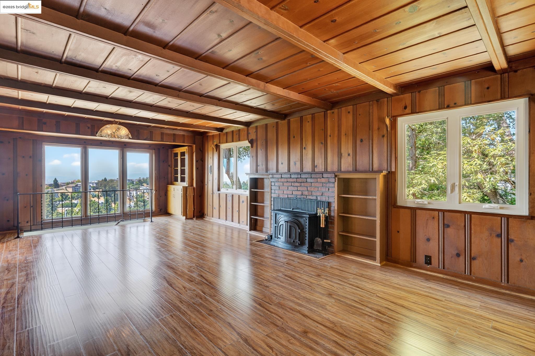 237 Taurus Ave., Oakland, California 94611, 2 Bedrooms Bedrooms, 4 Rooms Rooms,1 BathroomBathrooms,Residential,For Sale,237 Taurus Ave.,41106888