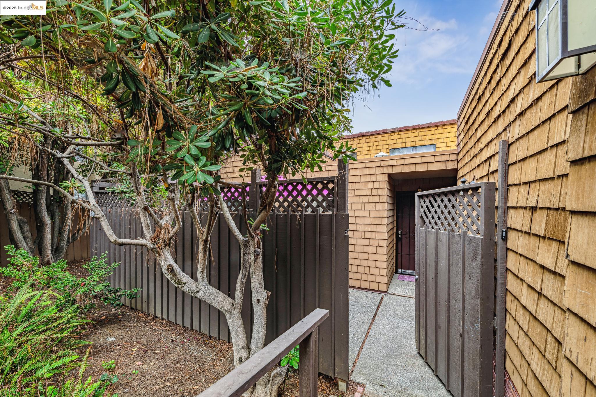 160 Kathy Ellen Dr, Vallejo, California 94591, 2 Bedrooms Bedrooms, 5 Rooms Rooms,2 BathroomsBathrooms,Residential,For Sale,160 Kathy Ellen Dr,41106889