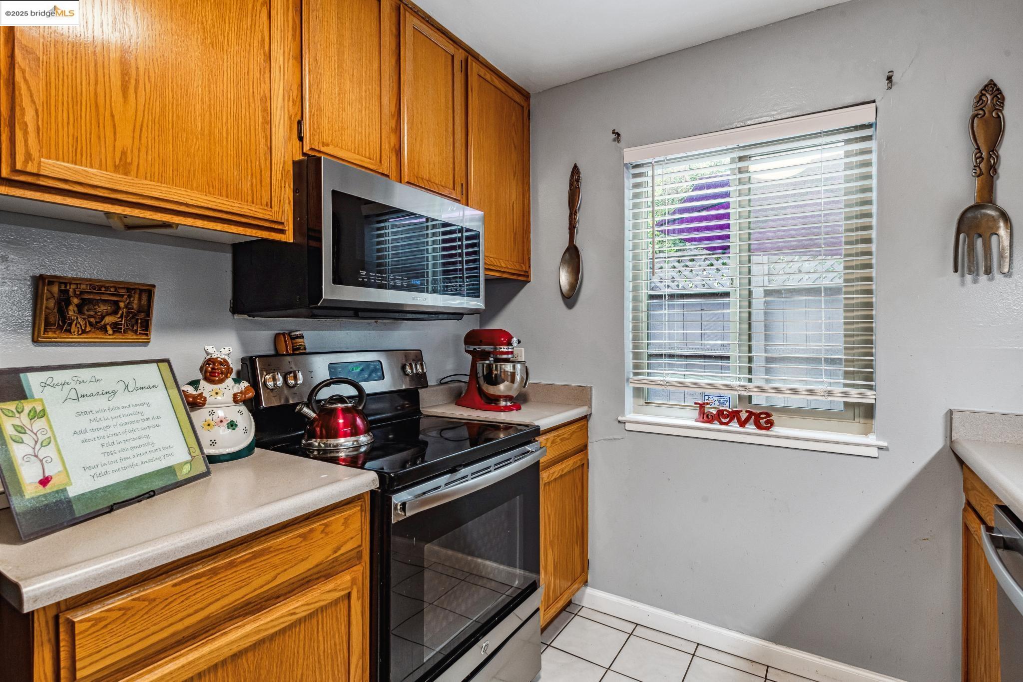 160 Kathy Ellen Dr, Vallejo, California 94591, 2 Bedrooms Bedrooms, 5 Rooms Rooms,2 BathroomsBathrooms,Residential,For Sale,160 Kathy Ellen Dr,41106889