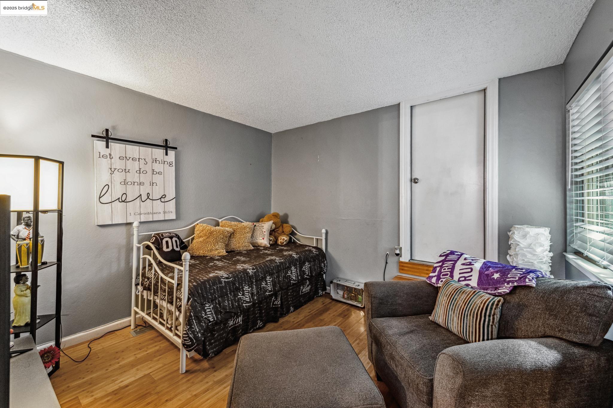 160 Kathy Ellen Dr, Vallejo, California 94591, 2 Bedrooms Bedrooms, 5 Rooms Rooms,2 BathroomsBathrooms,Residential,For Sale,160 Kathy Ellen Dr,41106889