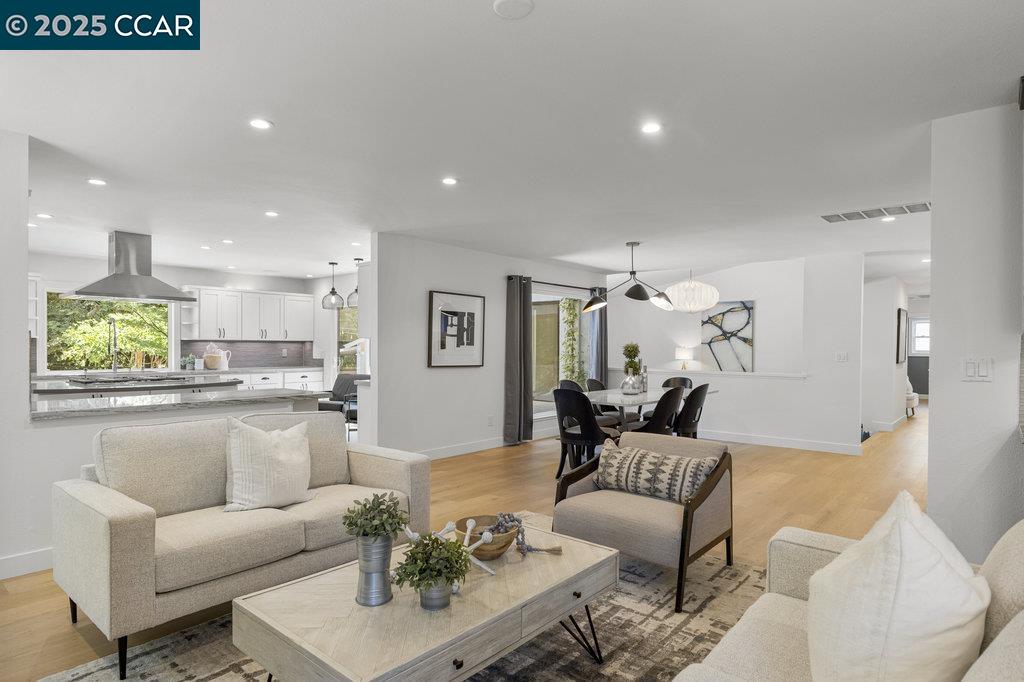 3425 Lanai Dr, San Ramon, California 94582, 5 Bedrooms Bedrooms, 11 Rooms Rooms,4 BathroomsBathrooms,Residential,For Sale,3425 Lanai Dr,41106892