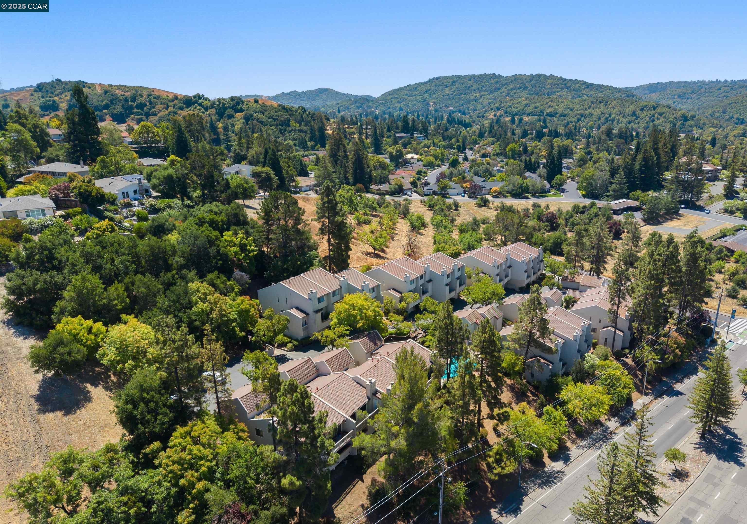 1541 Moraga way, Moraga, California 94556, 3 Bedrooms Bedrooms, 9 Rooms Rooms,2 BathroomsBathrooms,Residential,For Sale,1541 Moraga way,41106896