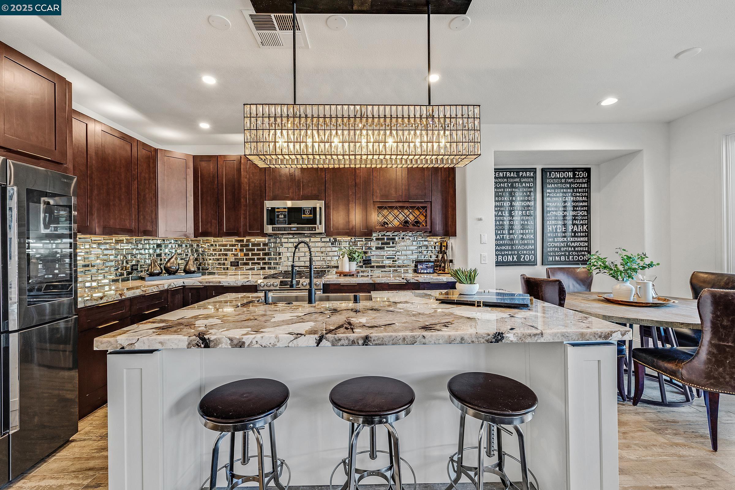 MLS: 41106900 Condo For Sale