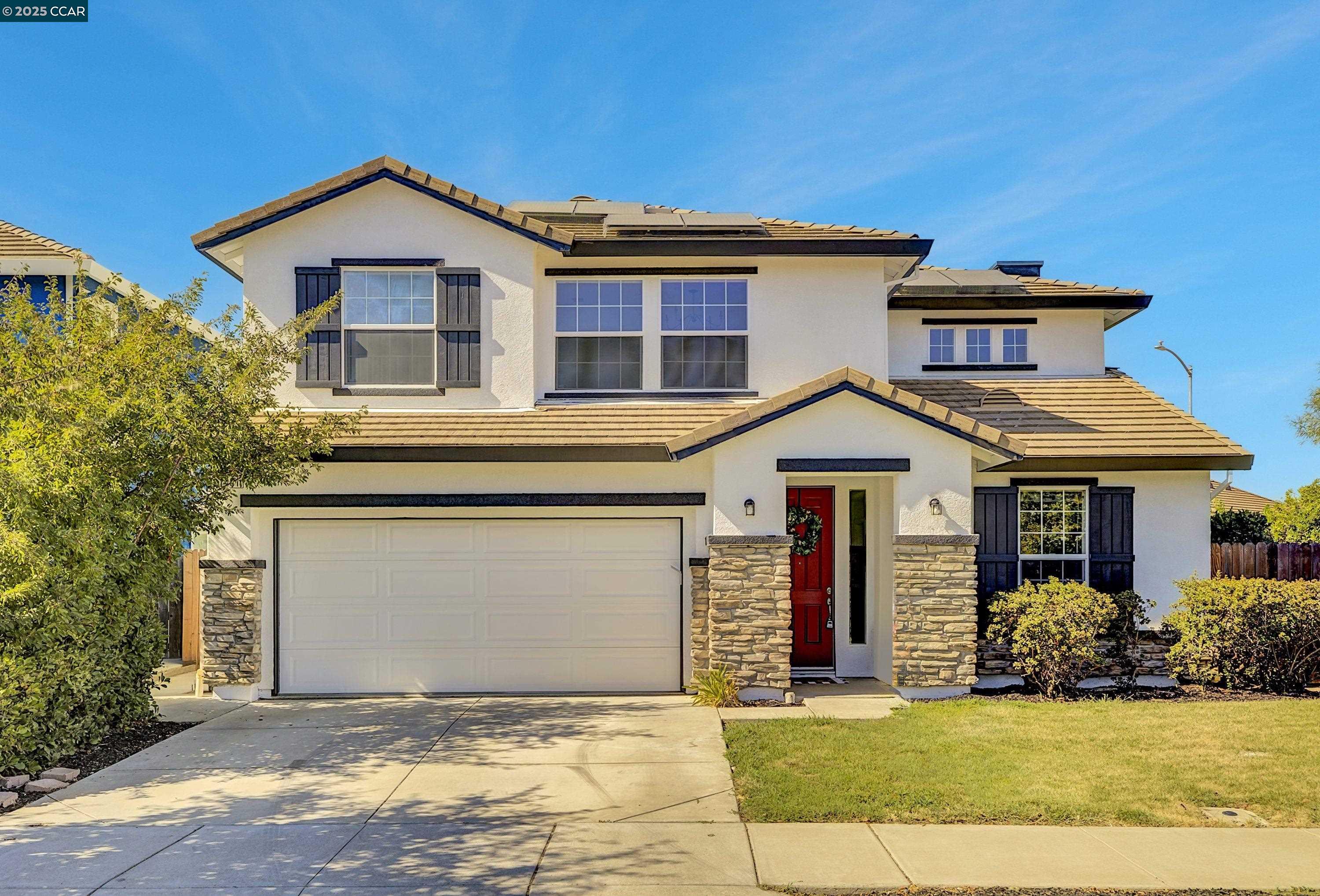 Detail Gallery Image 1 of 1 For 1401 Yosemite Cir, Oakley,  CA 94561 - 5 Beds | 2/1 Baths
