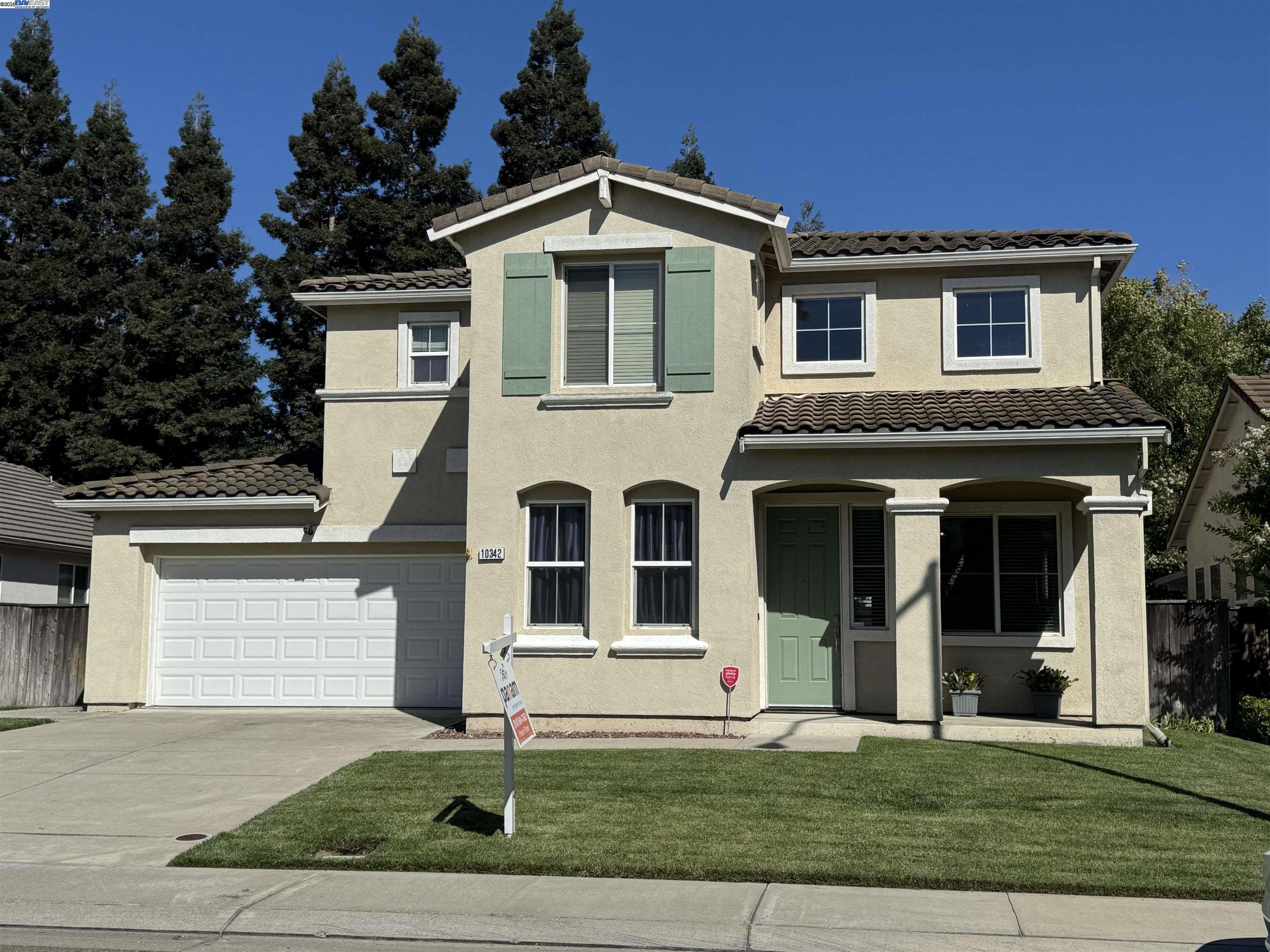 Detail Gallery Image 1 of 41 For 10342 Mono Ct, Stockton,  CA 95219-7118 - 4 Beds | 3 Baths
