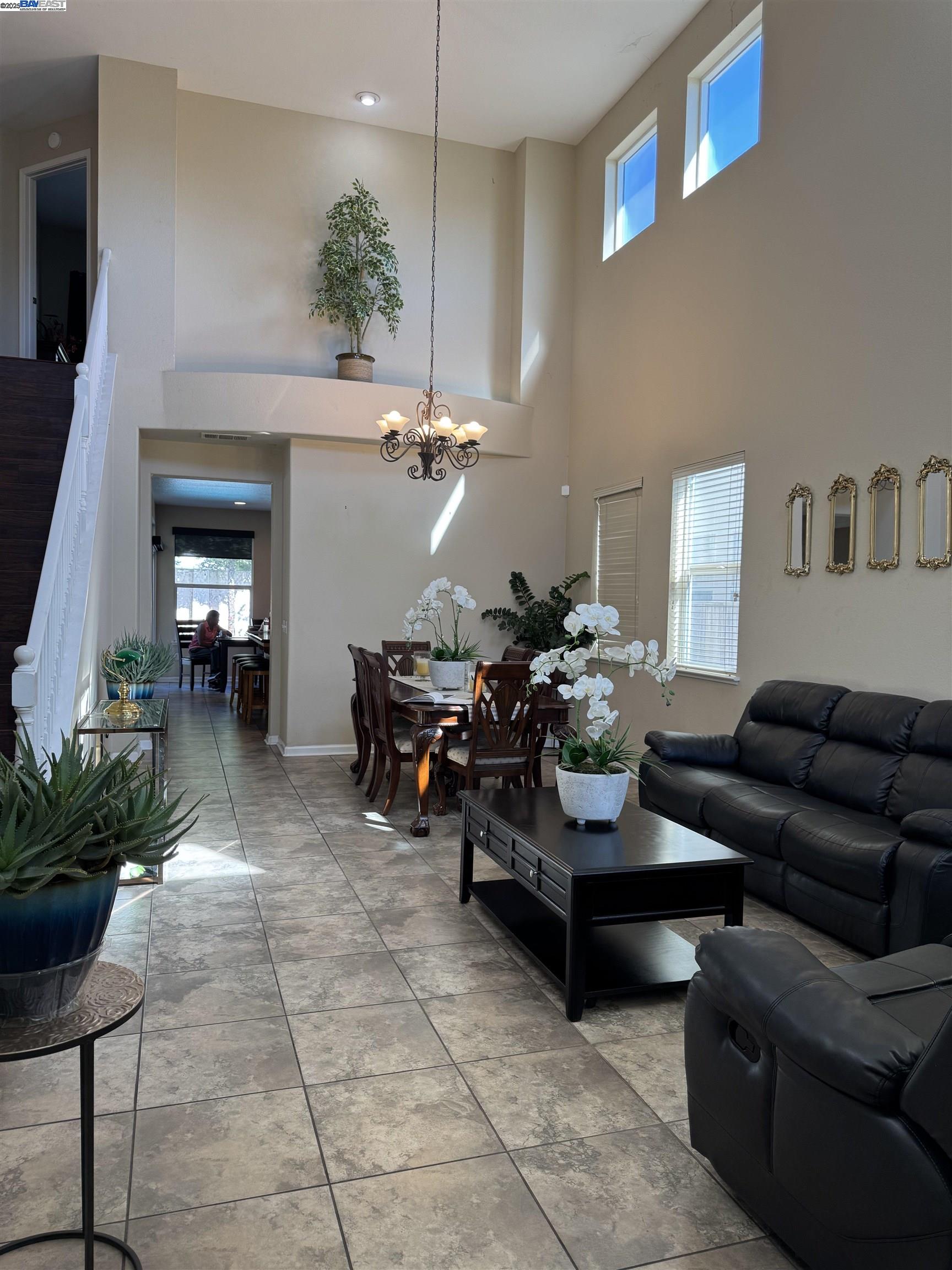 Detail Gallery Image 11 of 41 For 10342 Mono Ct, Stockton,  CA 95219-7118 - 4 Beds | 3 Baths