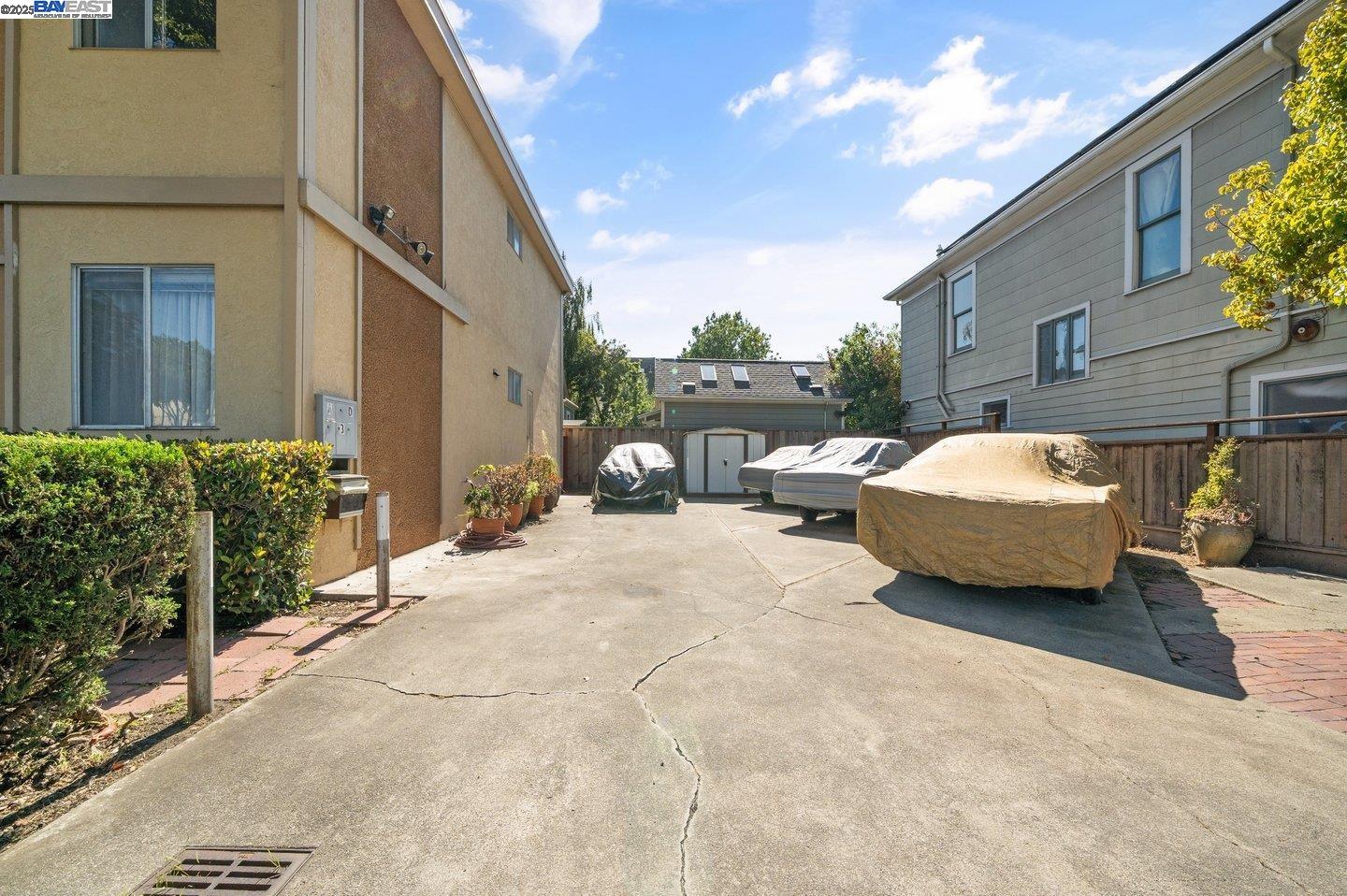 Detail Gallery Image 2 of 55 For 1738 7th St, Berkeley,  CA 94710 - – Beds | – Baths