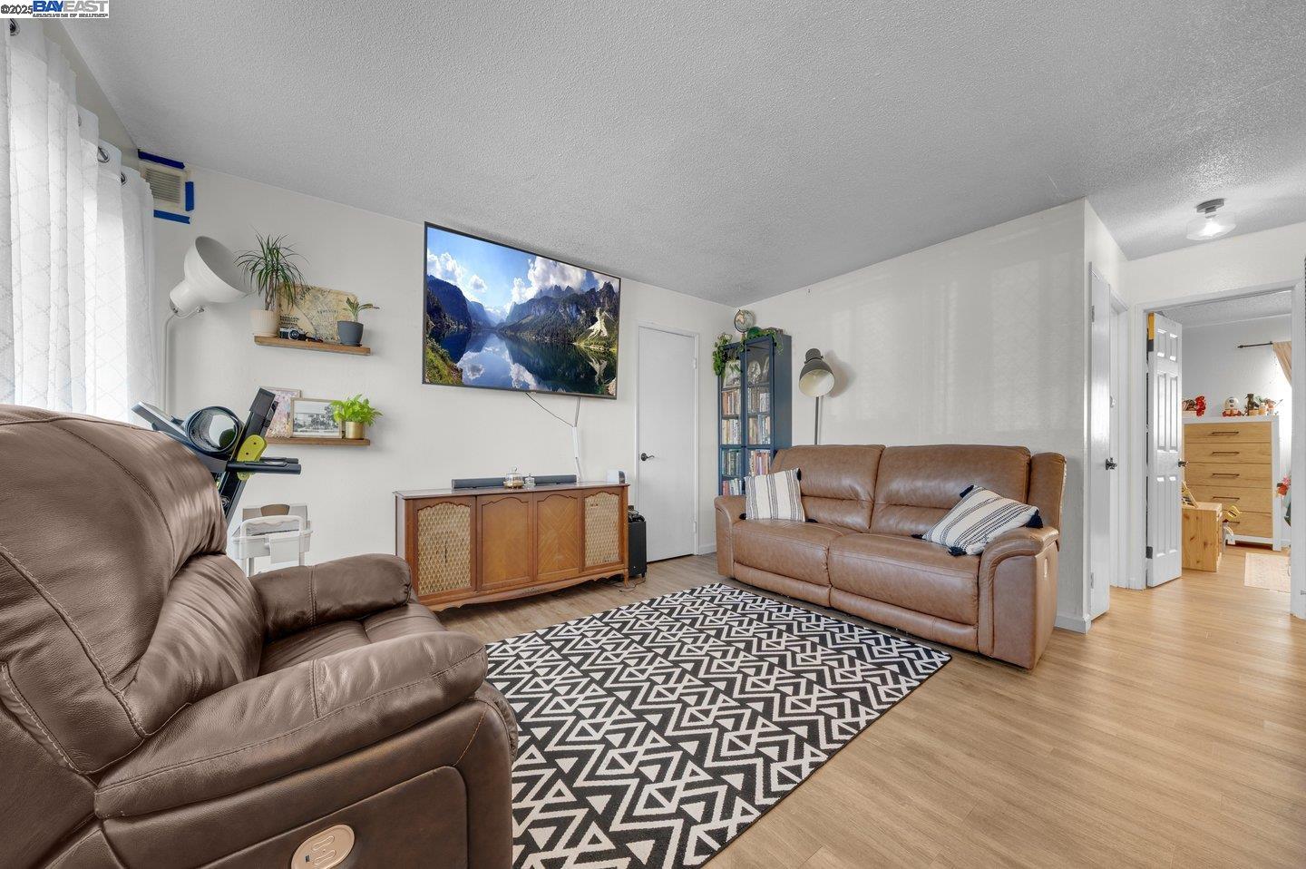 Detail Gallery Image 19 of 55 For 1738 7th St, Berkeley,  CA 94710 - – Beds | – Baths