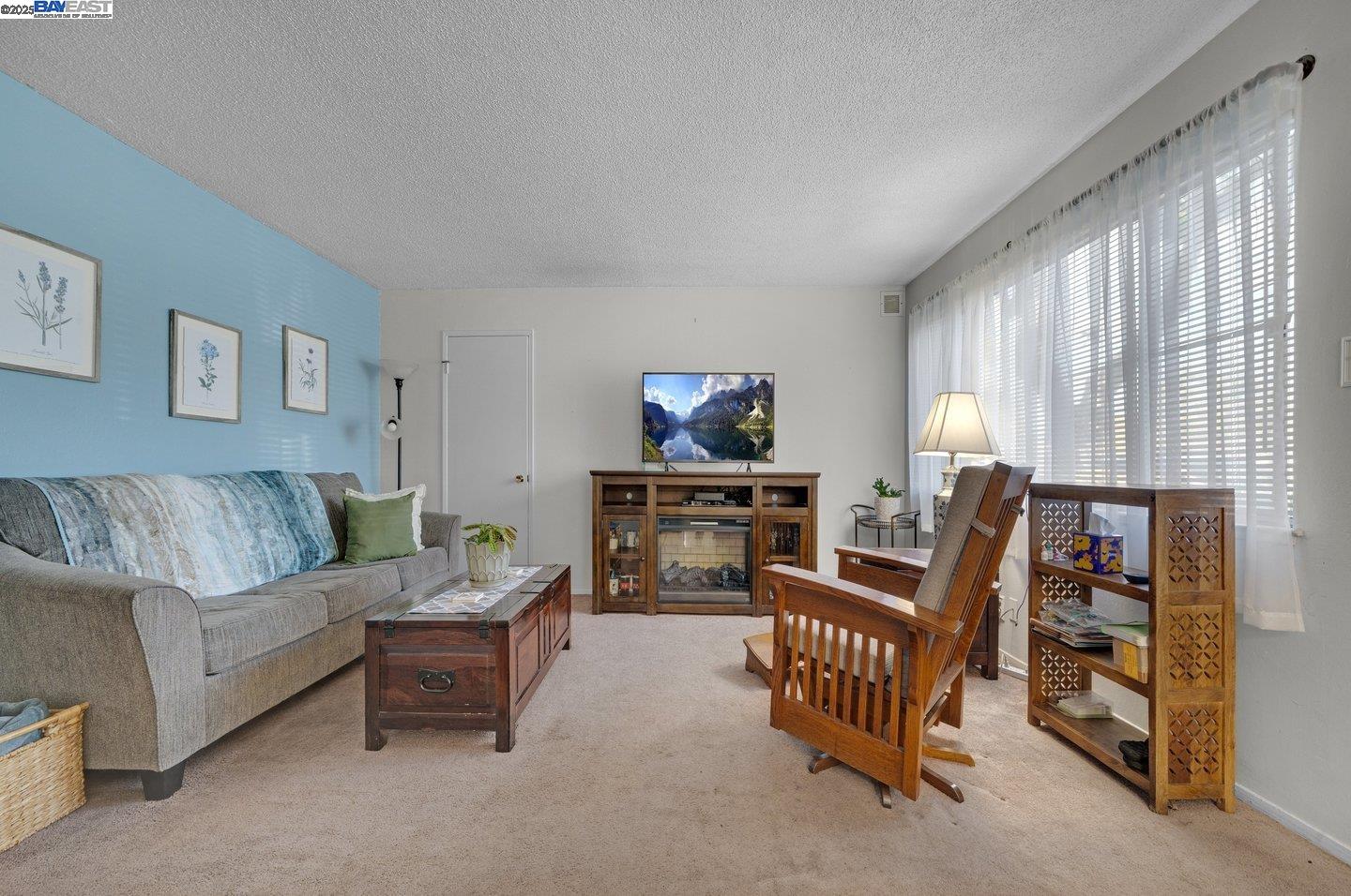 Detail Gallery Image 4 of 55 For 1738 7th St, Berkeley,  CA 94710 - – Beds | – Baths