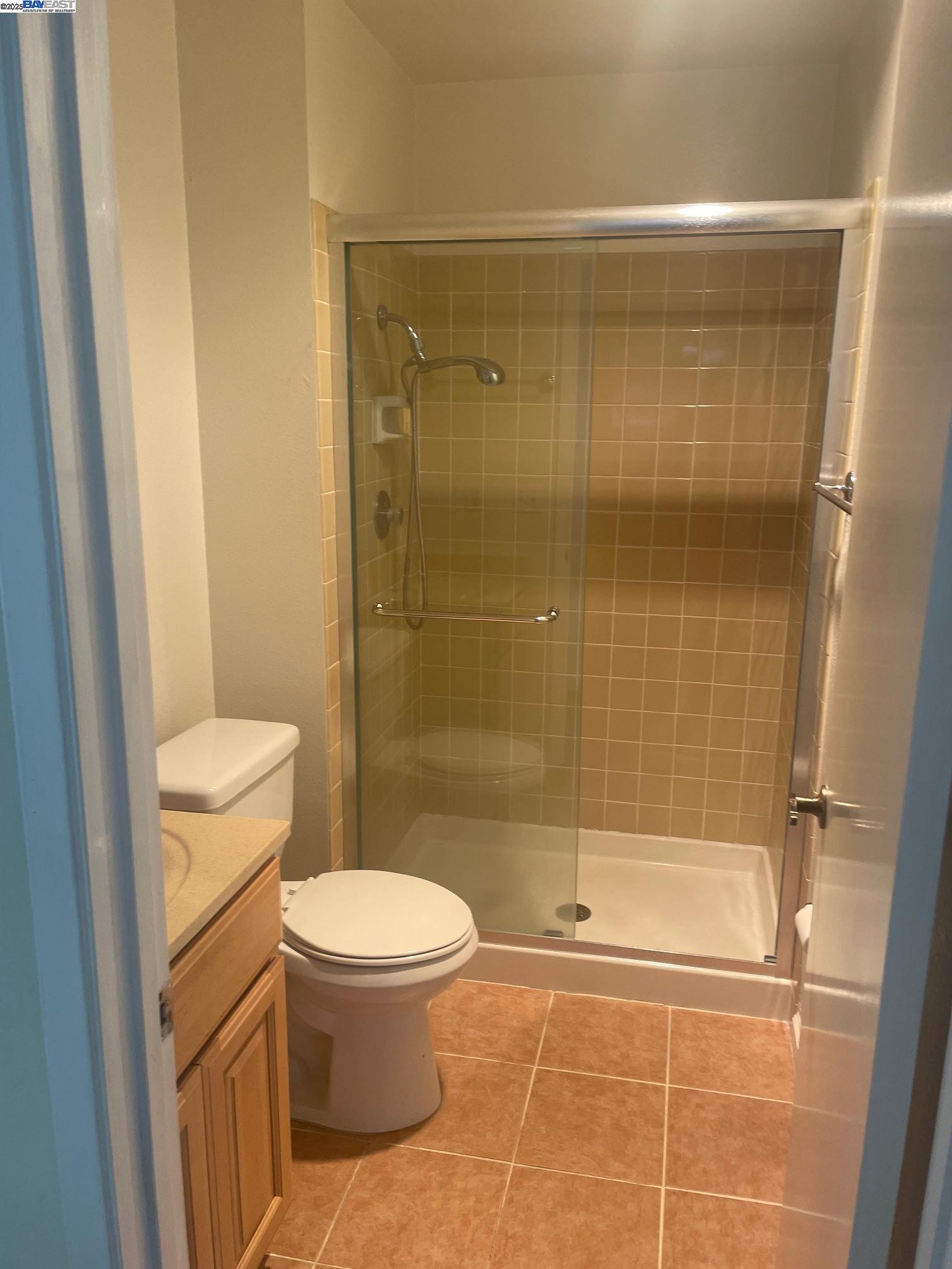 Detail Gallery Image 6 of 7 For Doolittle Dr., San Leandro,  CA 94577 - 2 Beds | 2 Baths