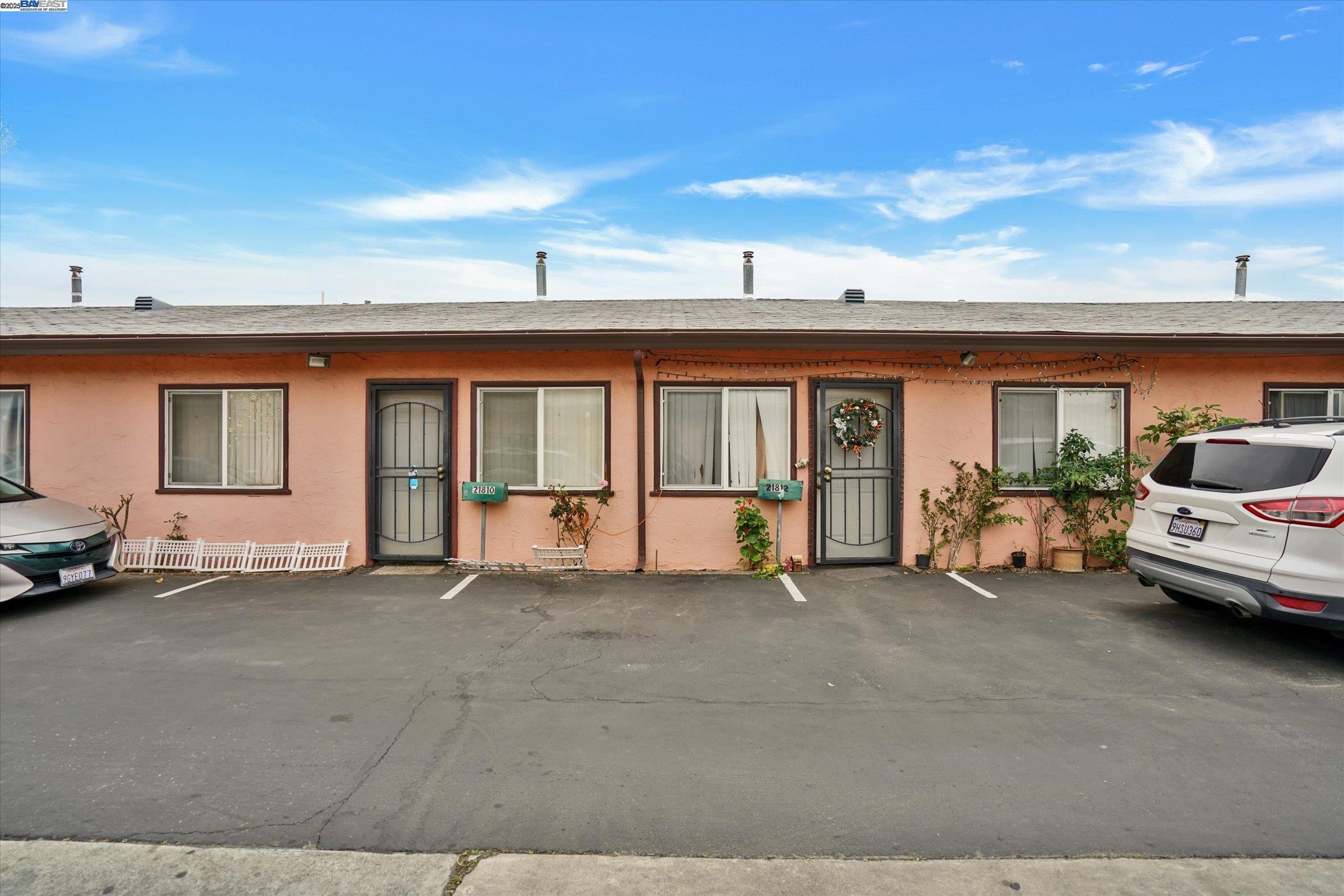 Detail Gallery Image 11 of 42 For 21806 Meekland Ave, Hayward,  CA 94541 - – Beds | – Baths