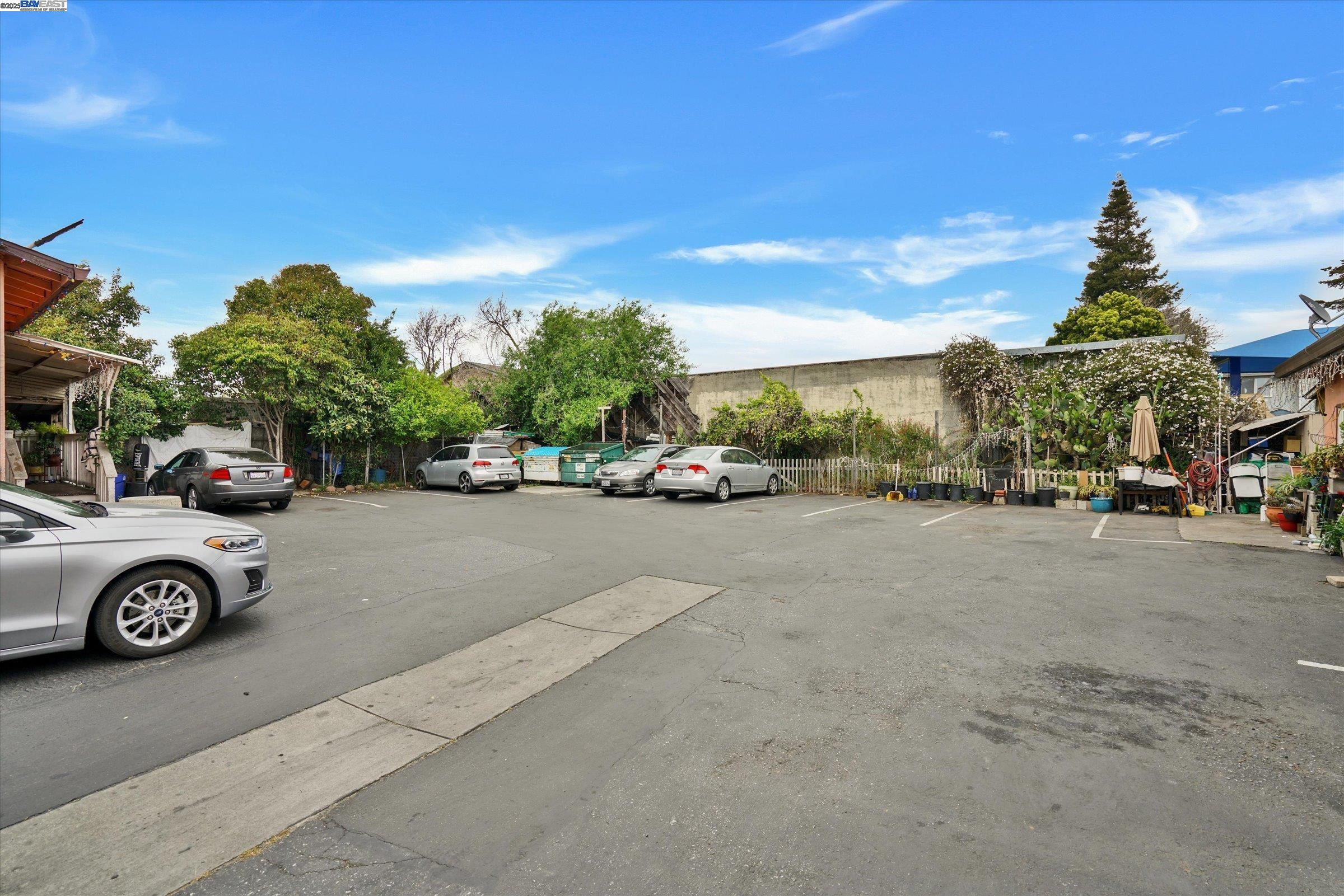 Detail Gallery Image 17 of 42 For 21806 Meekland Ave, Hayward,  CA 94541 - – Beds | – Baths