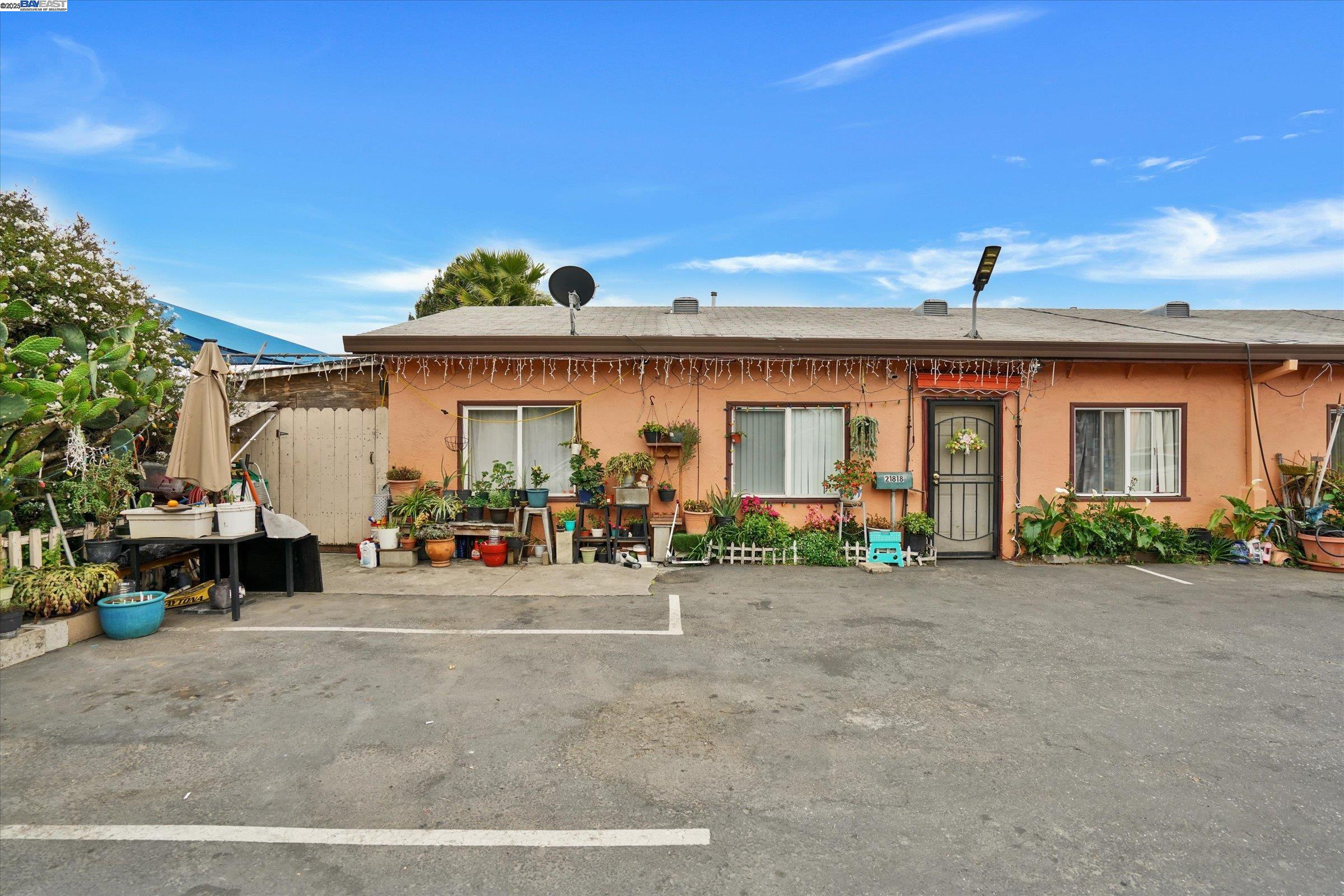 Detail Gallery Image 24 of 42 For 21806 Meekland Ave, Hayward,  CA 94541 - – Beds | – Baths