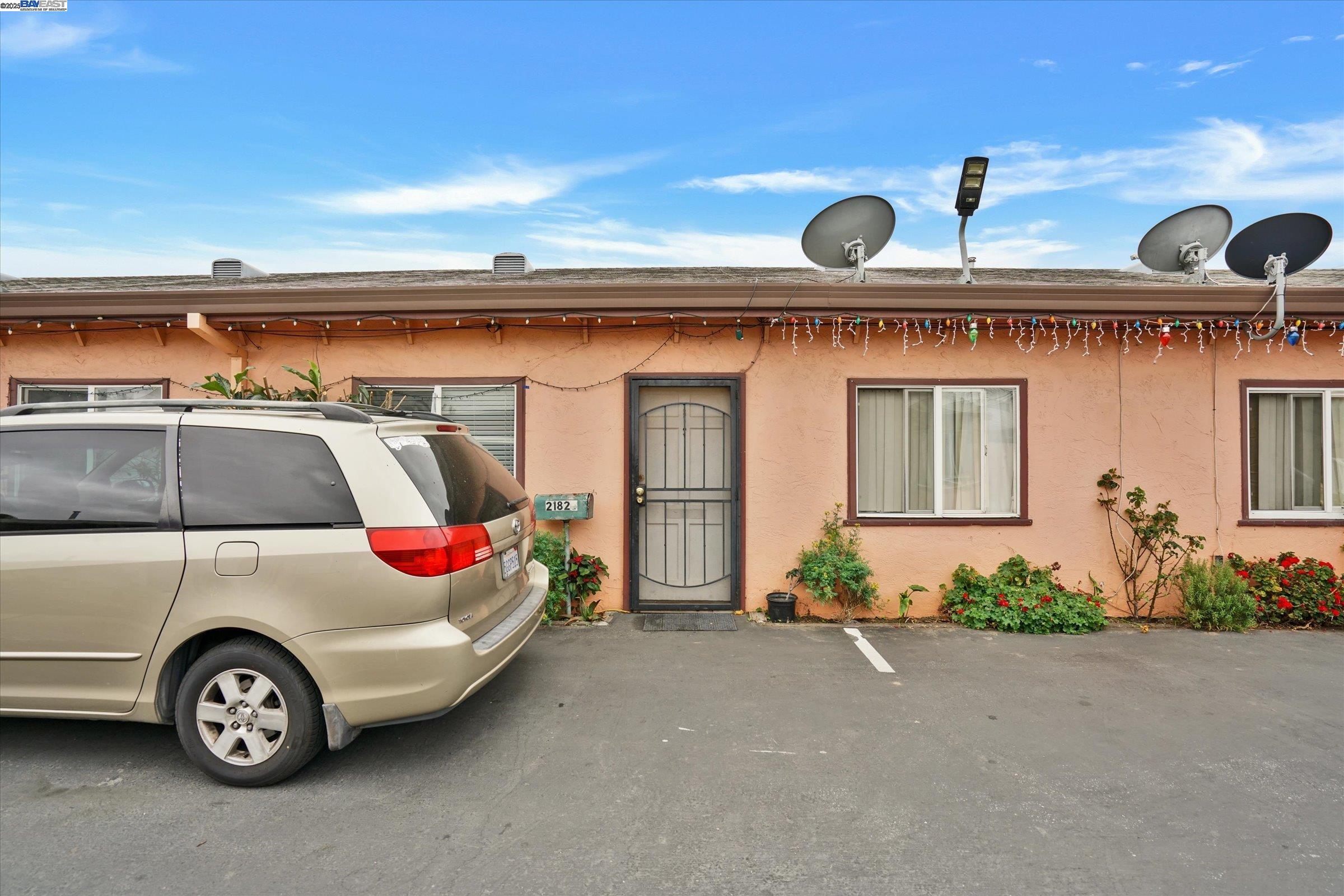 Detail Gallery Image 37 of 42 For 21806 Meekland Ave, Hayward,  CA 94541 - – Beds | – Baths