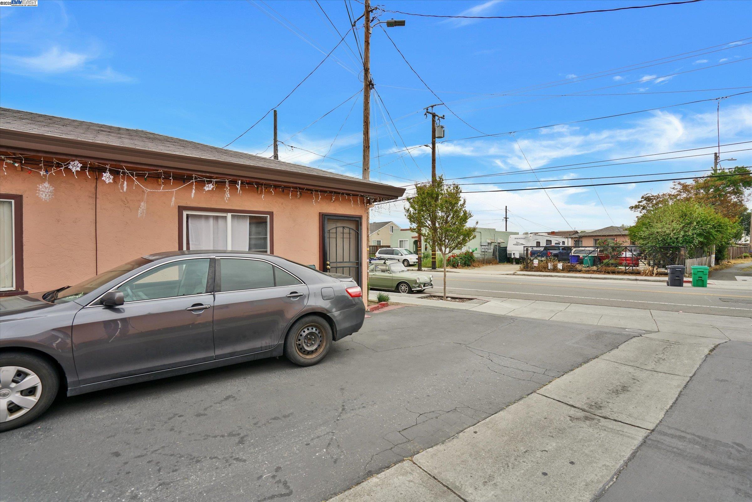 Detail Gallery Image 38 of 42 For 21806 Meekland Ave, Hayward,  CA 94541 - – Beds | – Baths