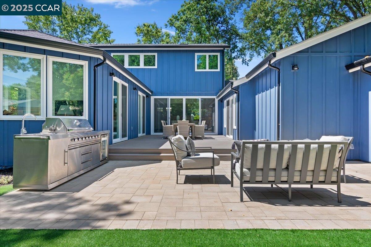 Detail Gallery Image 2 of 59 For 158 Pulido Rd, Danville,  CA 94526 - 4 Beds | 3/1 Baths