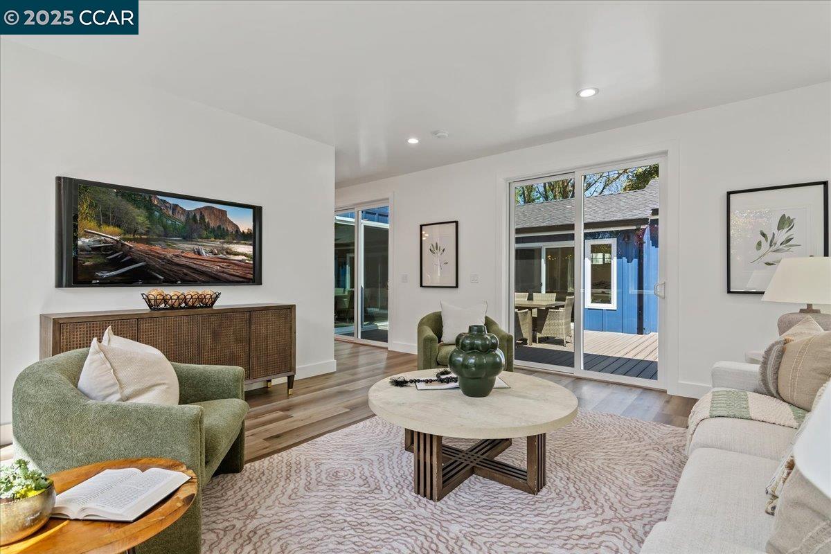Detail Gallery Image 24 of 59 For 158 Pulido Rd, Danville,  CA 94526 - 4 Beds | 3/1 Baths