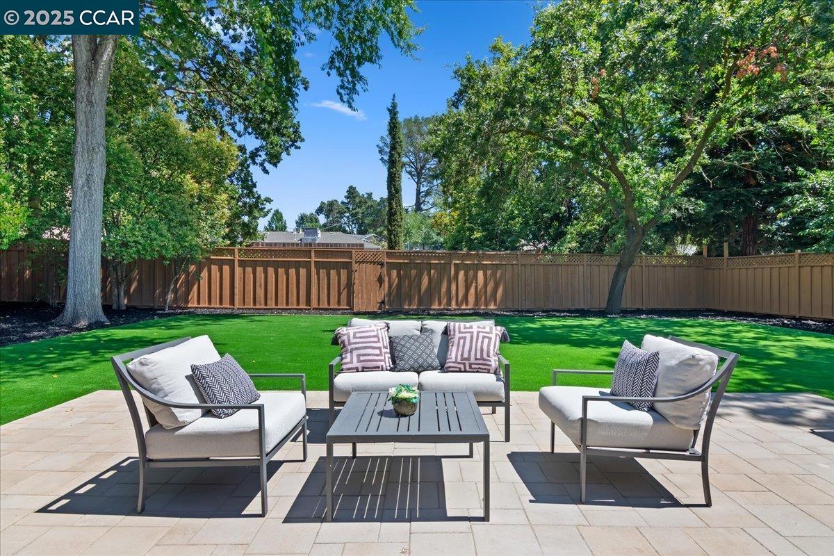 Detail Gallery Image 5 of 59 For 158 Pulido Rd, Danville,  CA 94526 - 4 Beds | 3/1 Baths