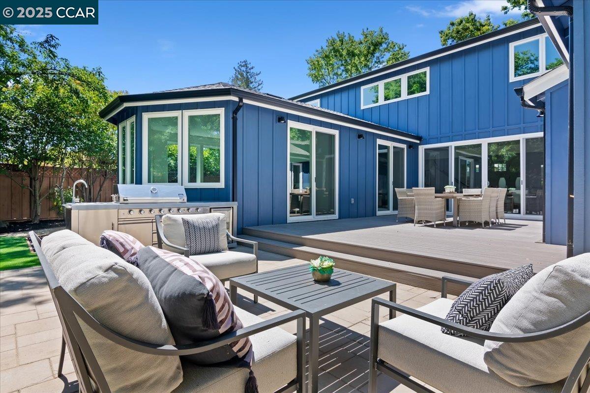 Detail Gallery Image 50 of 59 For 158 Pulido Rd, Danville,  CA 94526 - 4 Beds | 3/1 Baths