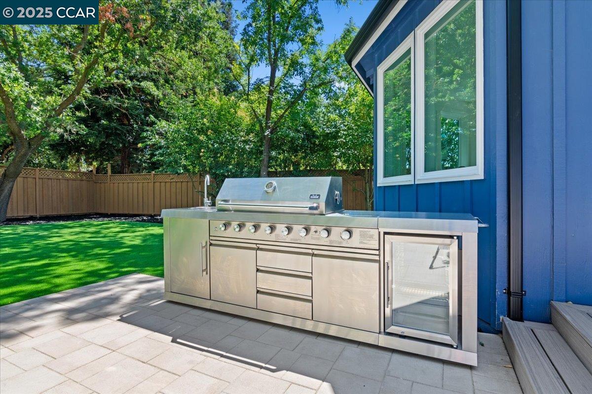 Detail Gallery Image 6 of 59 For 158 Pulido Rd, Danville,  CA 94526 - 4 Beds | 3/1 Baths