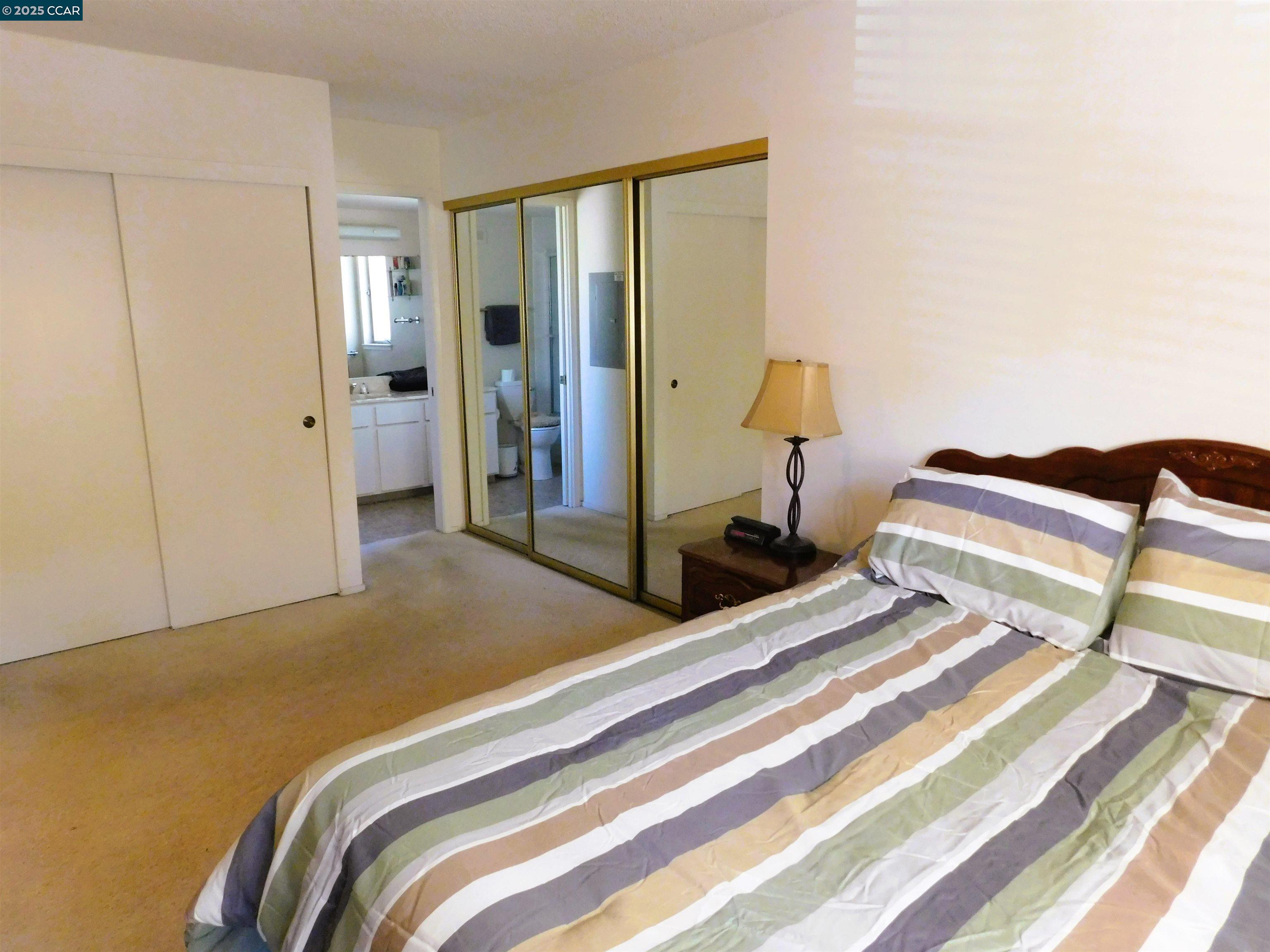 Photo #5: 41106926 Listing 