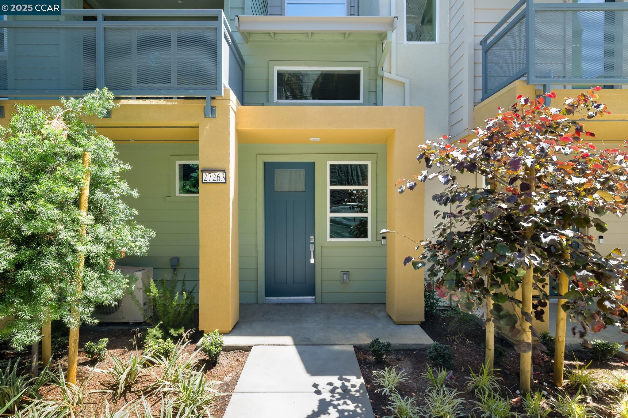 MLS: 41106927 Condo For Sale