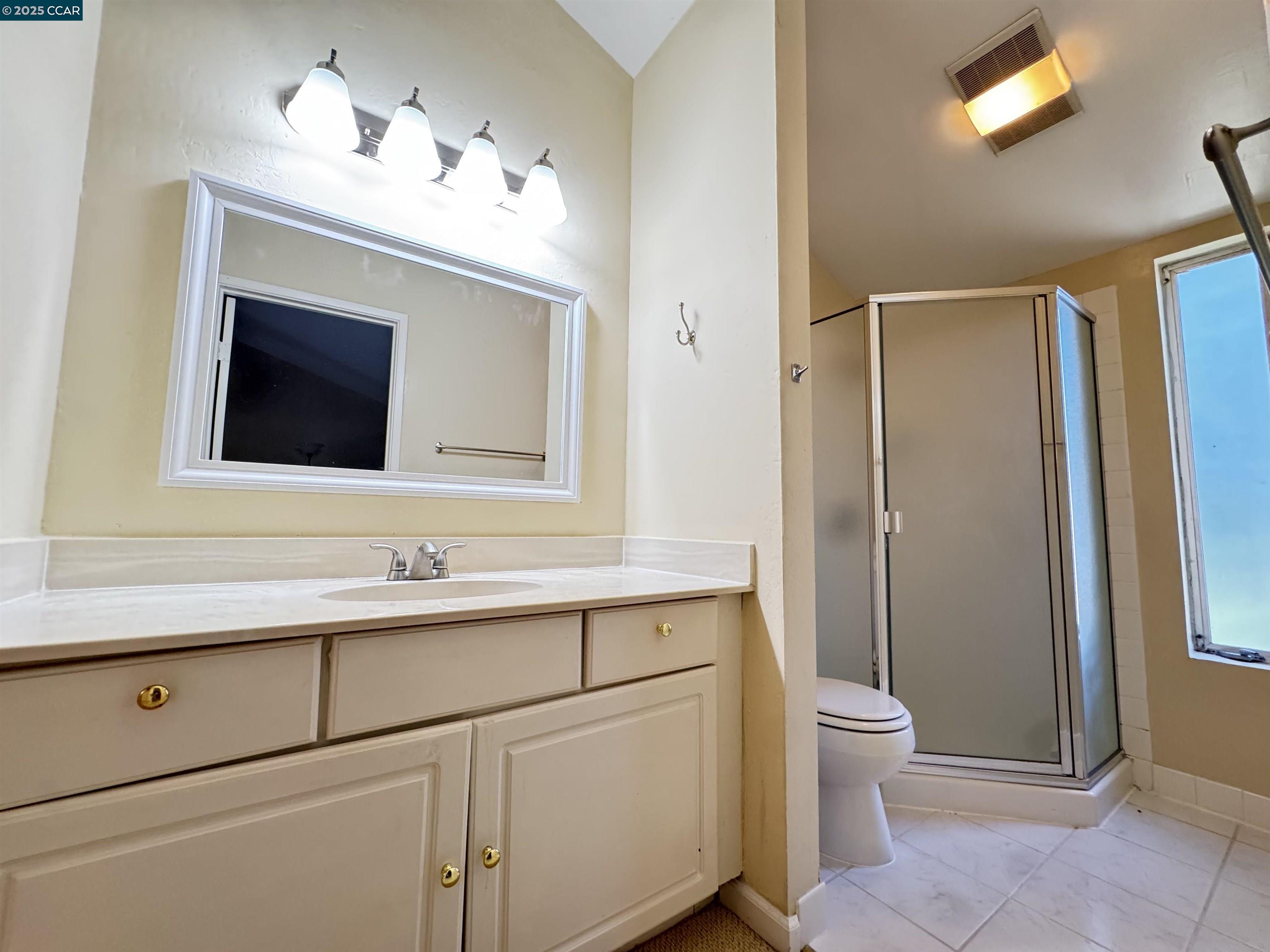 Detail Gallery Image 9 of 10 For 2059 Ascot Dr. #213,  Moraga,  CA 94556 - 2 Beds | 2 Baths