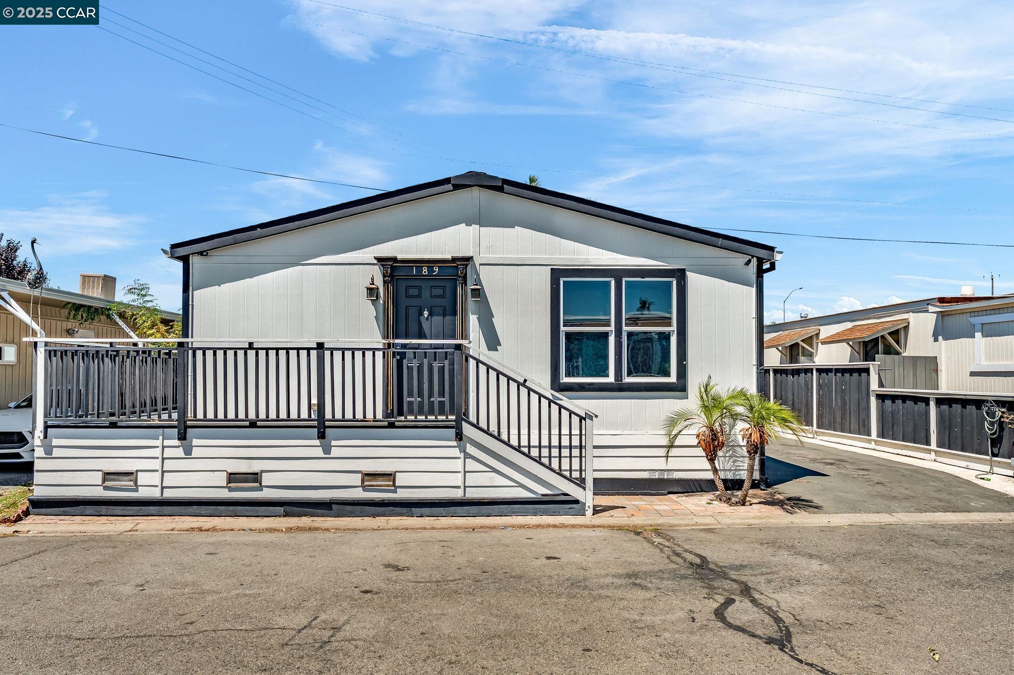 Detail Gallery Image 3 of 60 For 189 Suez Dr, Pacheco,  CA 94553 - 3 Beds | 2 Baths