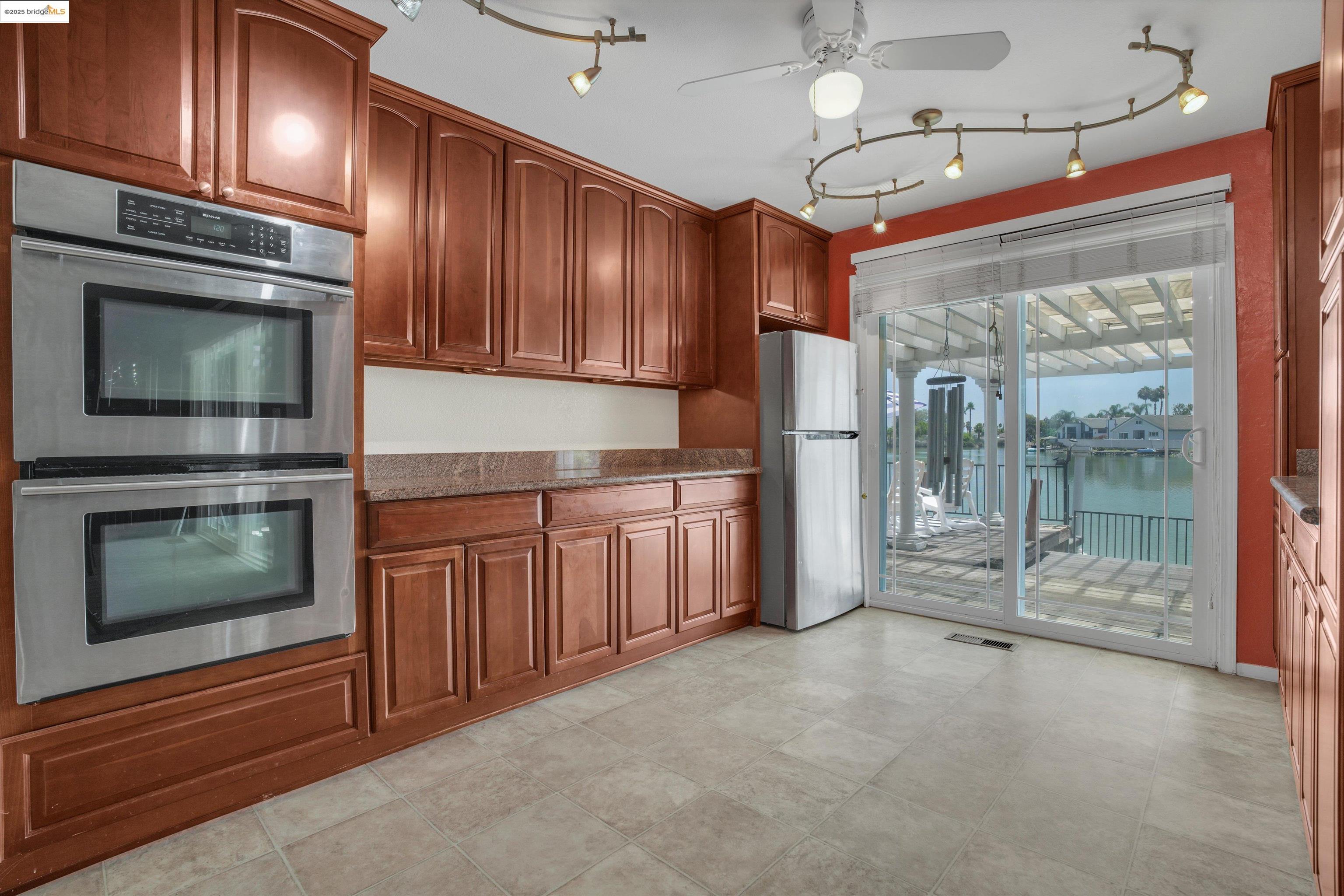 Detail Gallery Image 15 of 38 For 5260 Laguna Ct, Discovery Bay,  CA 94505 - 3 Beds | 2 Baths