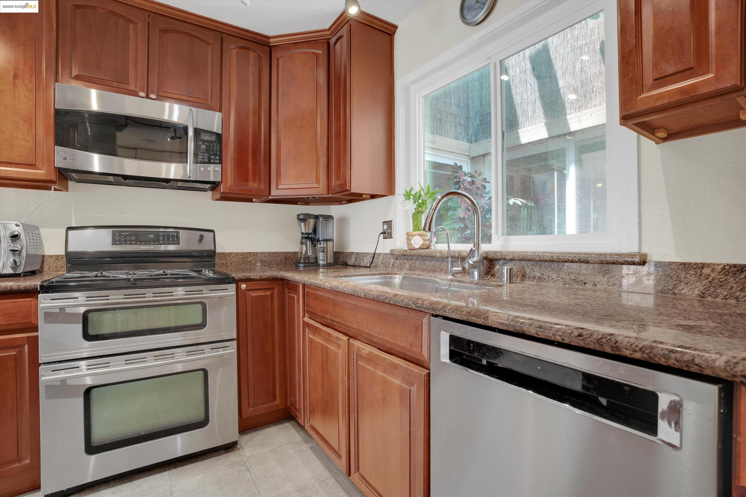 Detail Gallery Image 19 of 38 For 5260 Laguna Ct, Discovery Bay,  CA 94505 - 3 Beds | 2 Baths