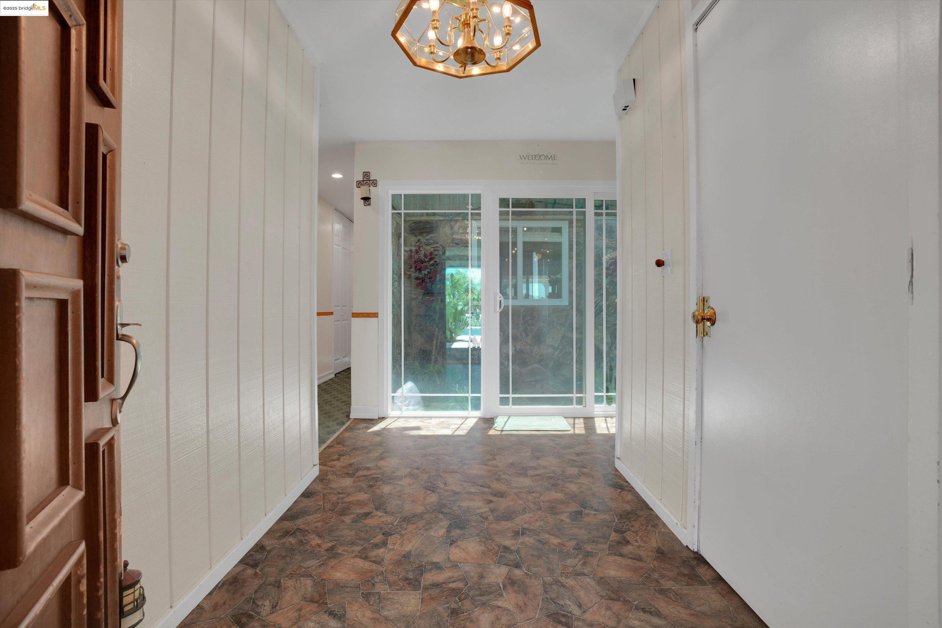 Detail Gallery Image 8 of 38 For 5260 Laguna Ct, Discovery Bay,  CA 94505 - 3 Beds | 2 Baths