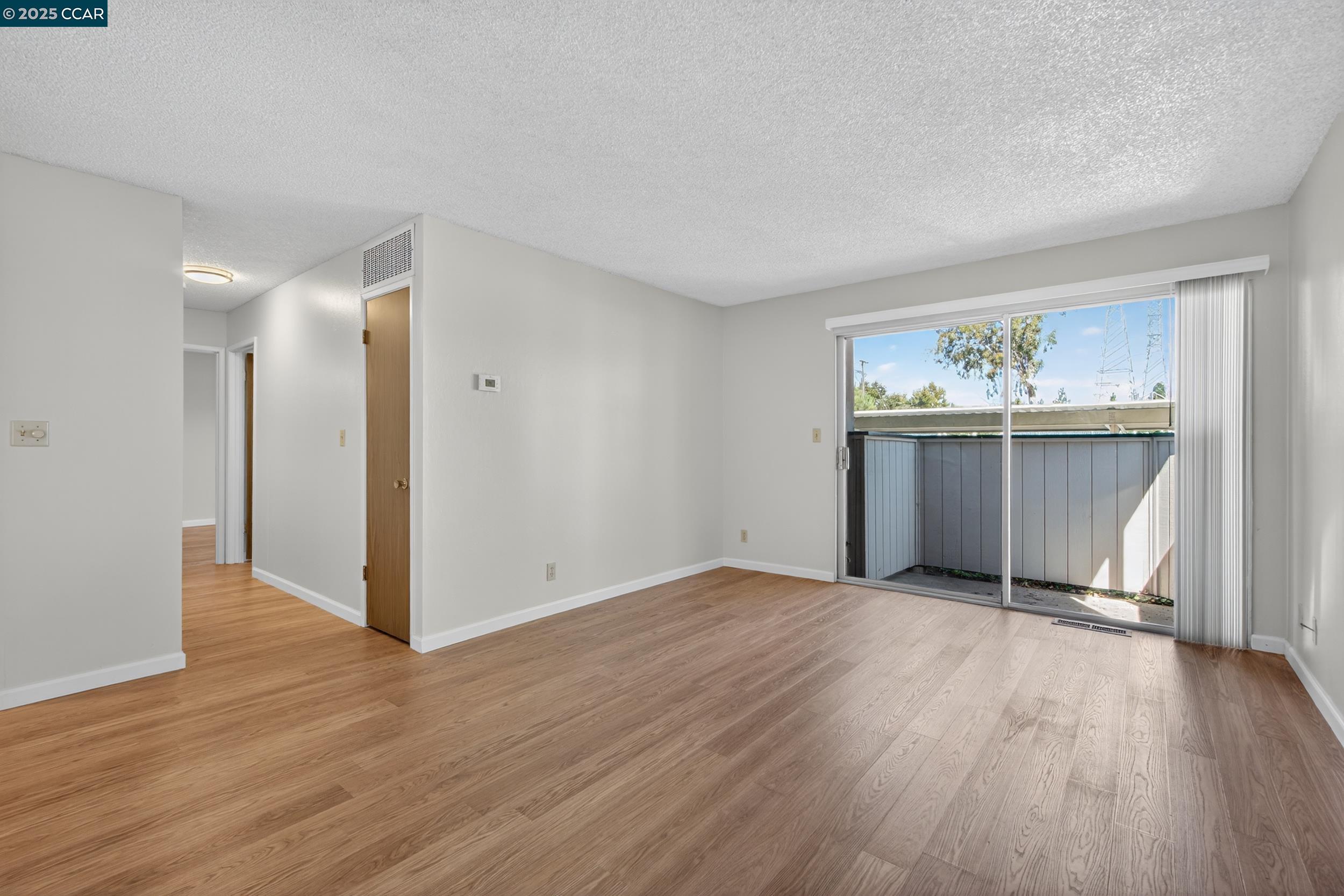 Photo #2: 41106945 Listing 